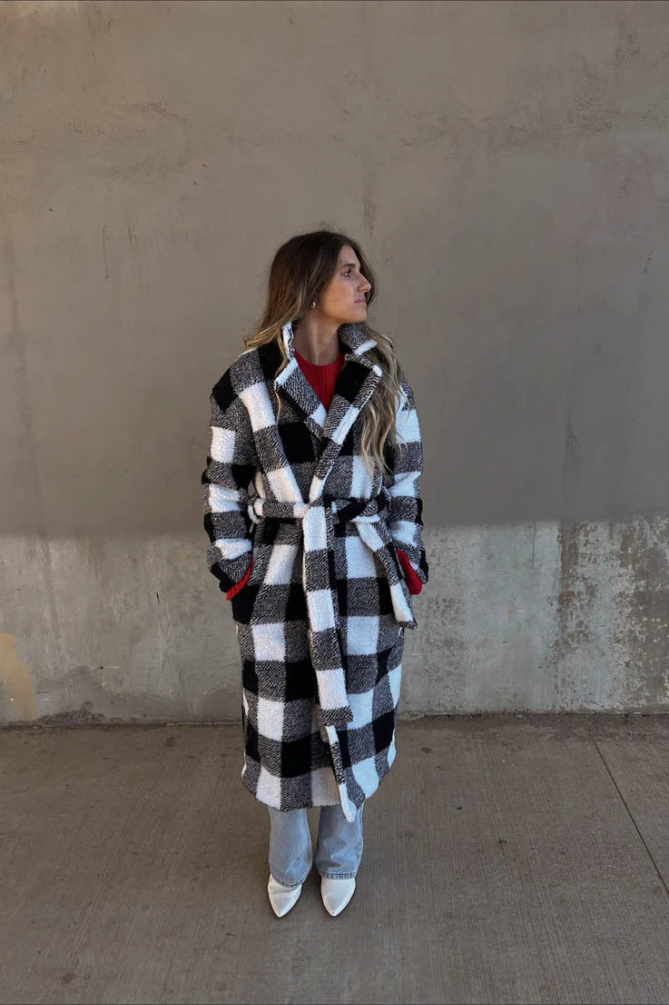 Carol Long Coat | Vestique