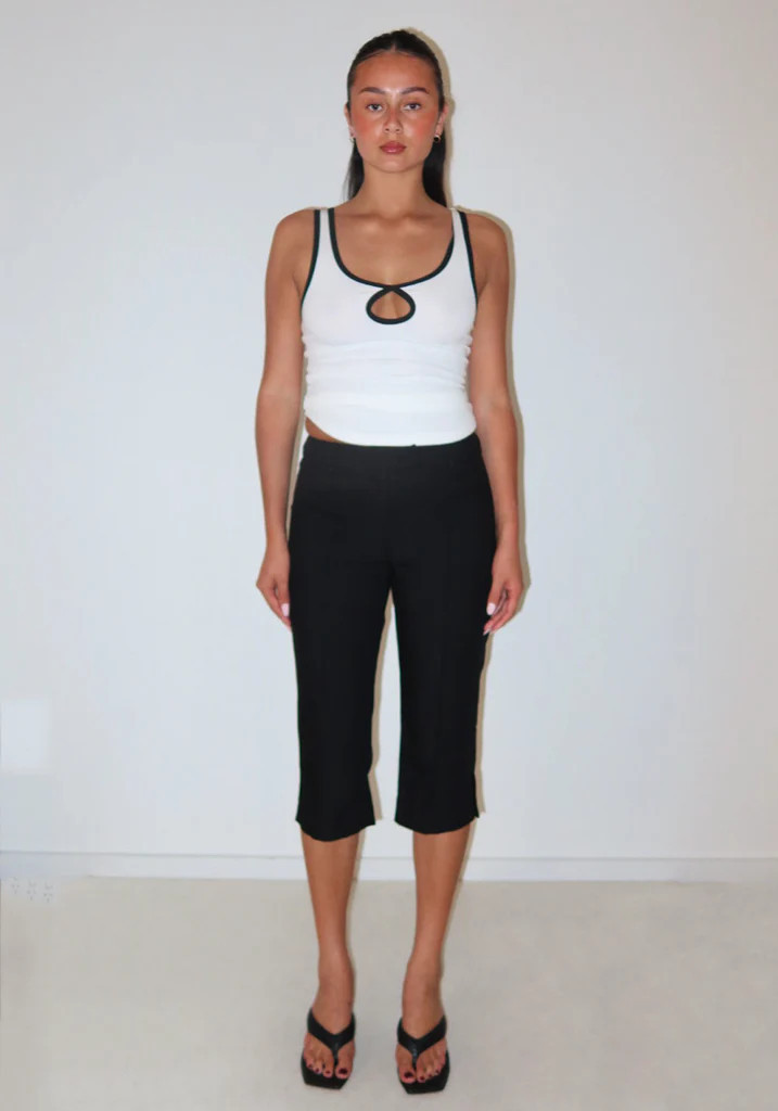 Tailored Capri Pants Black | Tuchuzy