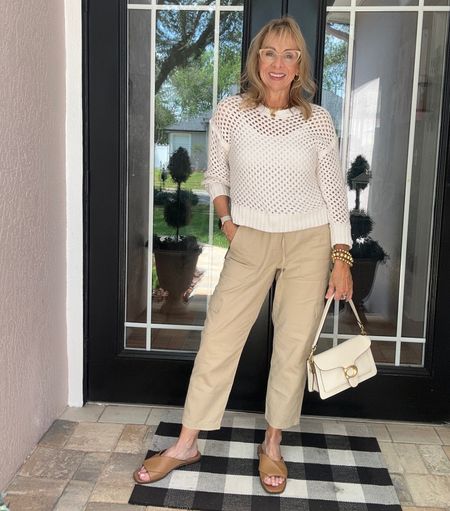 Spring outfit idea! These linen cargo pants are the perfect weight. Wearing size 4. 

#LTKOver40 #LTKStyleTip #LTKSaleAlert