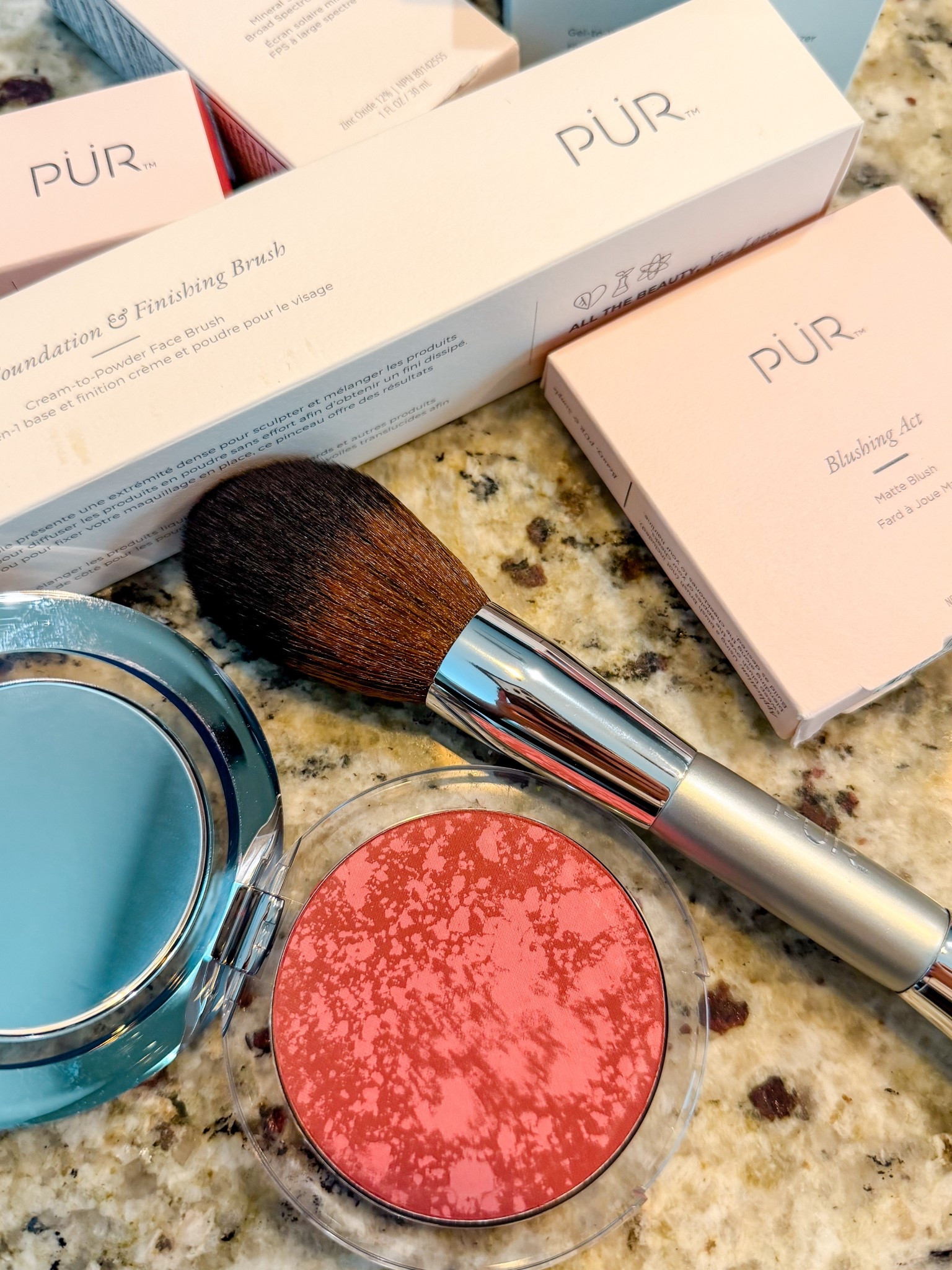 My new everyday makeup must haves from Pur Beauty! 

The matte blush has become a staple of mine! So pigmented and you don’t need a ton of product!!!

Makeup must haves
Summer makeup
Daily makeup
Everyday makeup
Pur beauty 
Summer blush 
Spring makeup 
What’s in my makeup bag 



#LTKSeasonal #LTKgrwm #LTKBeauty