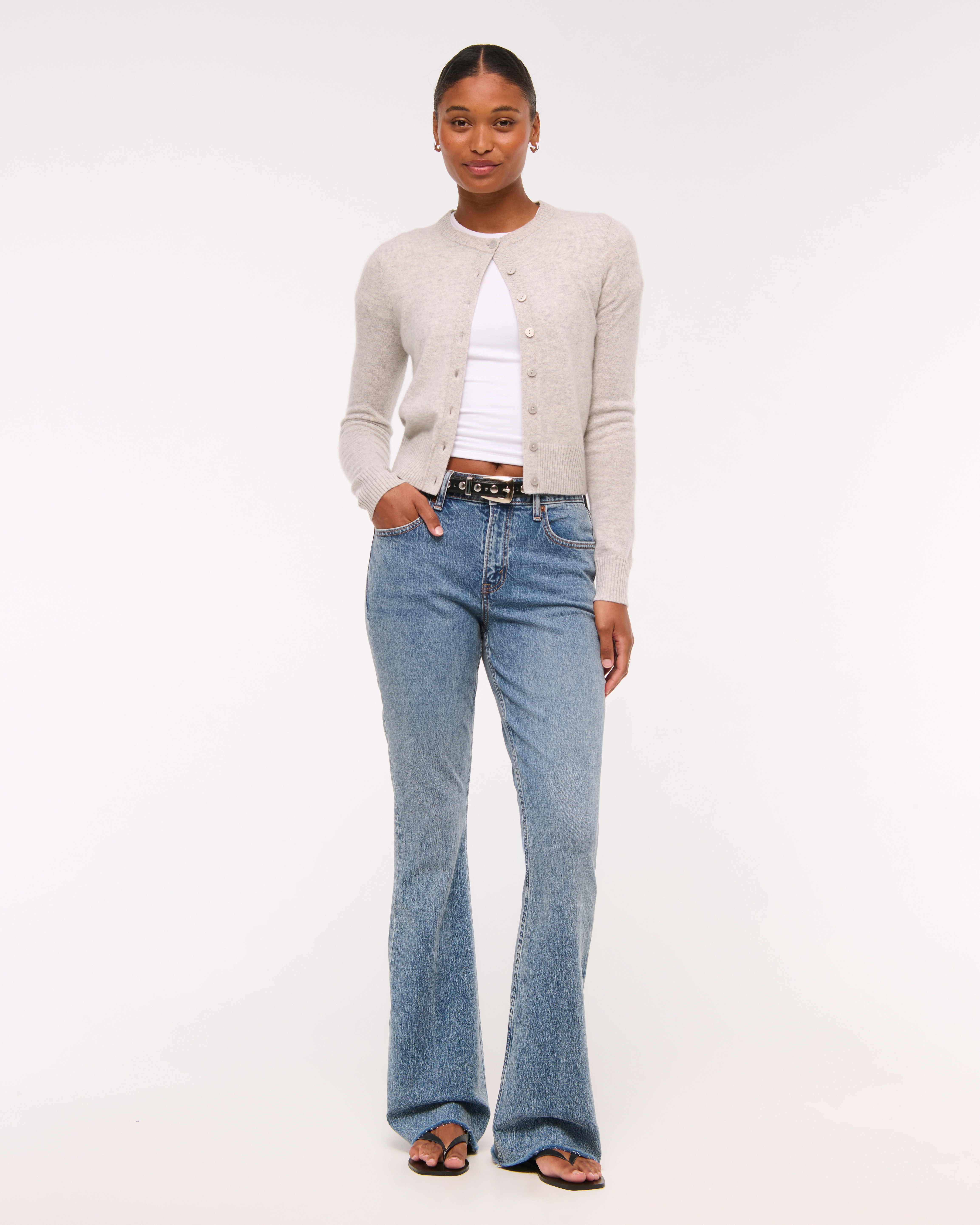 Curve Love Mid Rise Bootcut Frayed Hem Jean | Abercrombie & Fitch (US)