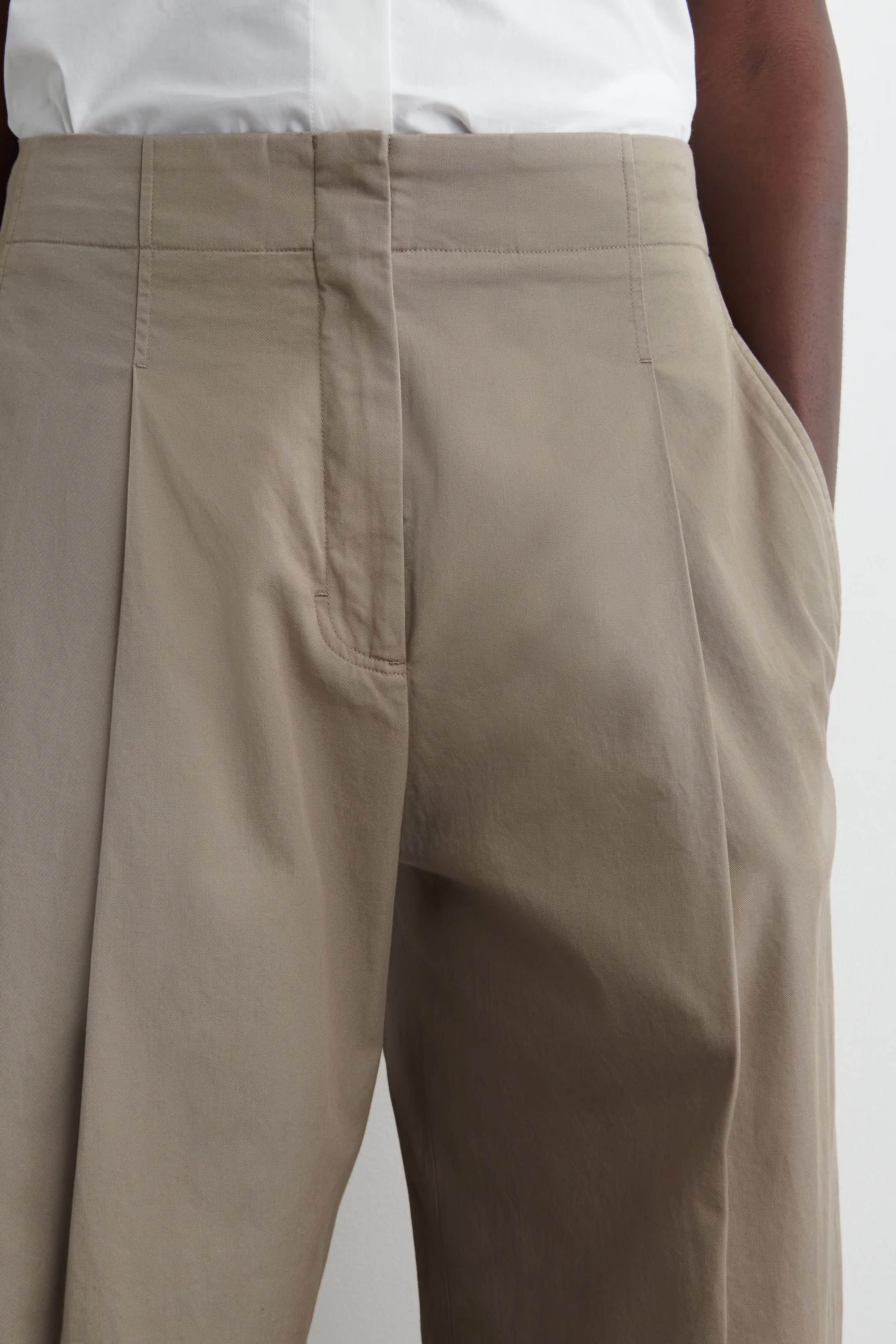 PLEATED BARREL-LEG CHINOS - MOLE | COS | COS UK