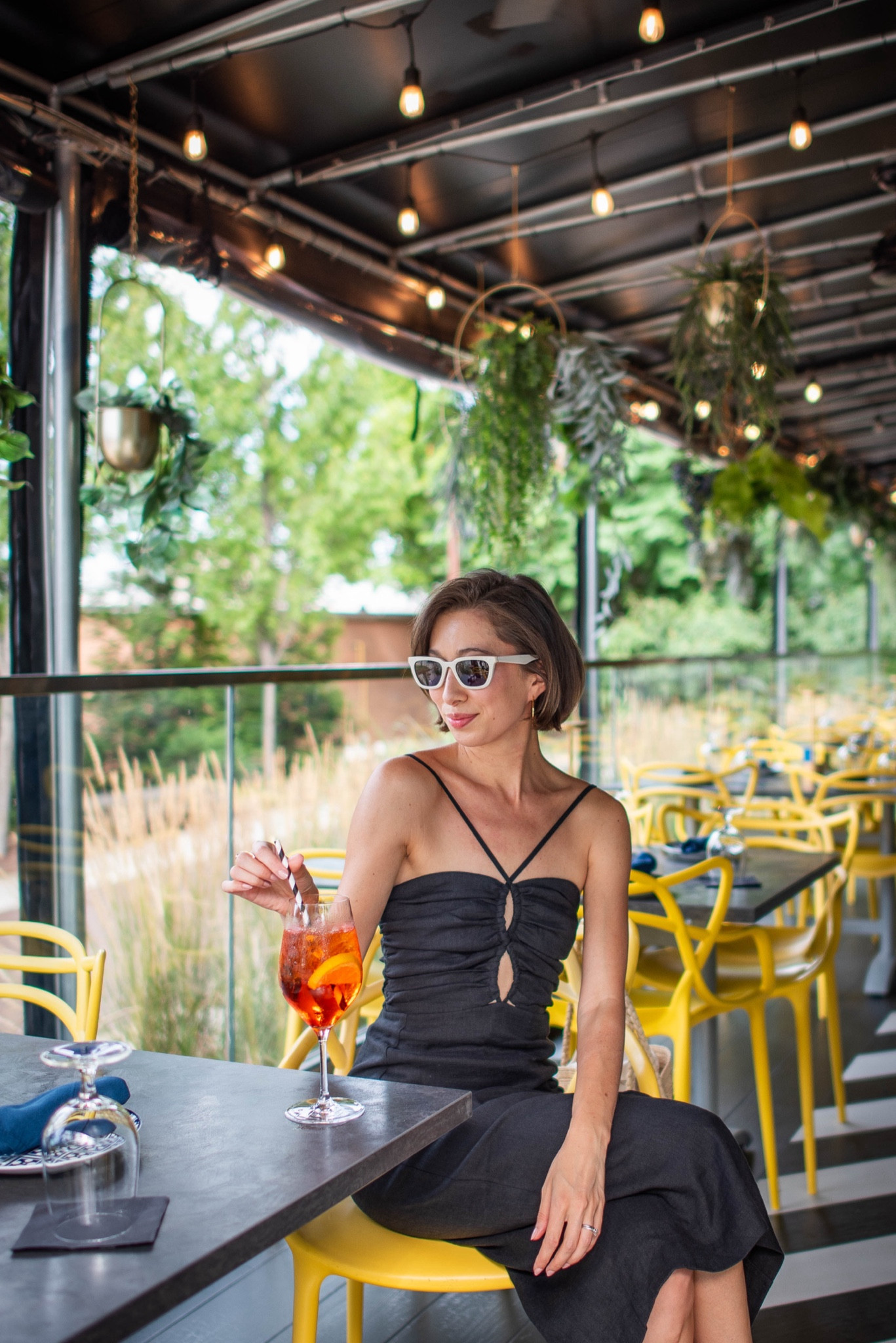 Summer spritzes in this easy, lightweight linen-blend dress ✨ It’s wrinkle-resistant and hits a perfect mark between dressy but in a casual, airy fabric for summer.



#LTKWedding #LTKTravel #LTKParties