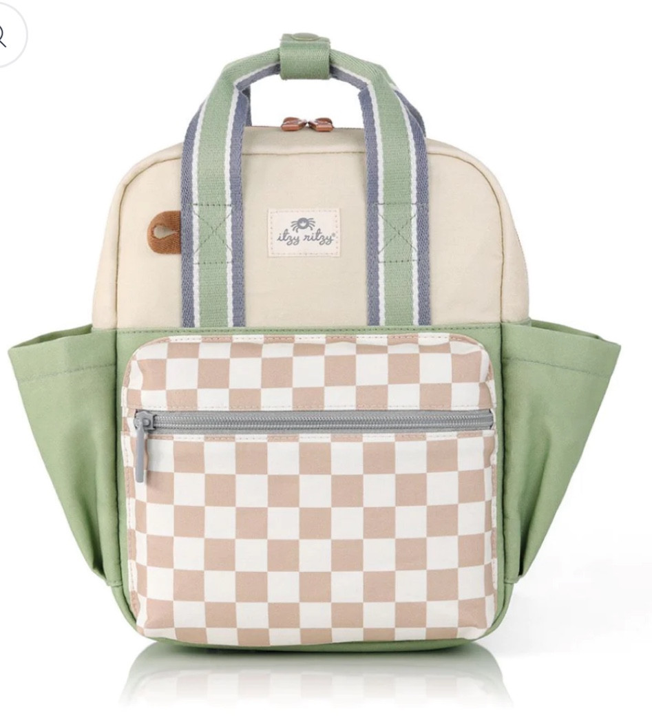 Toddler backpack! 
Fits an ipad & all of the necessities

Itzy ritzy bitsy bag 
Mini diaper bag
Toddler bag 
Toddler backpack 

#LTKkids #LTKbaby #LTKGiftGuide