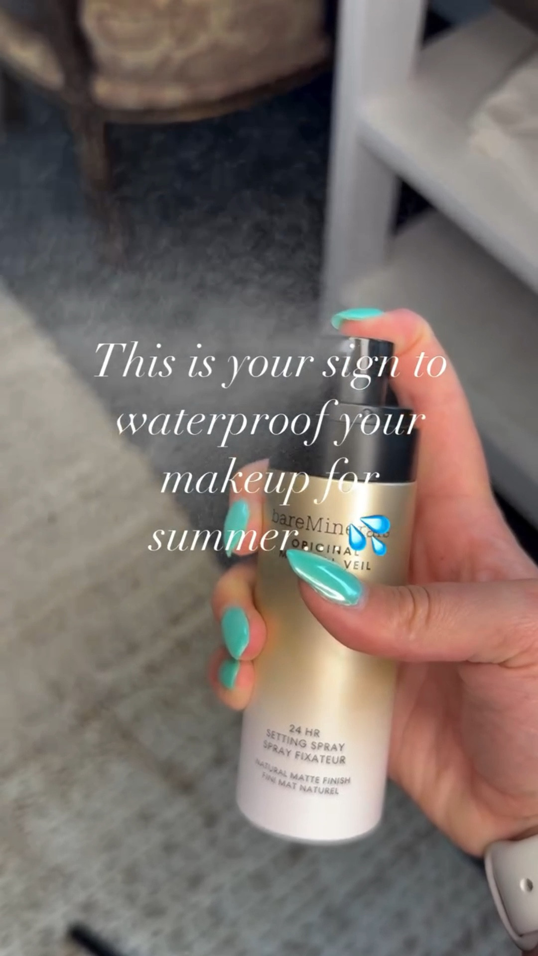 Sweat, water, and transfer proof… this setting spray has all your summer activities covered. Only question is which base will you be putting underneath it? 💭