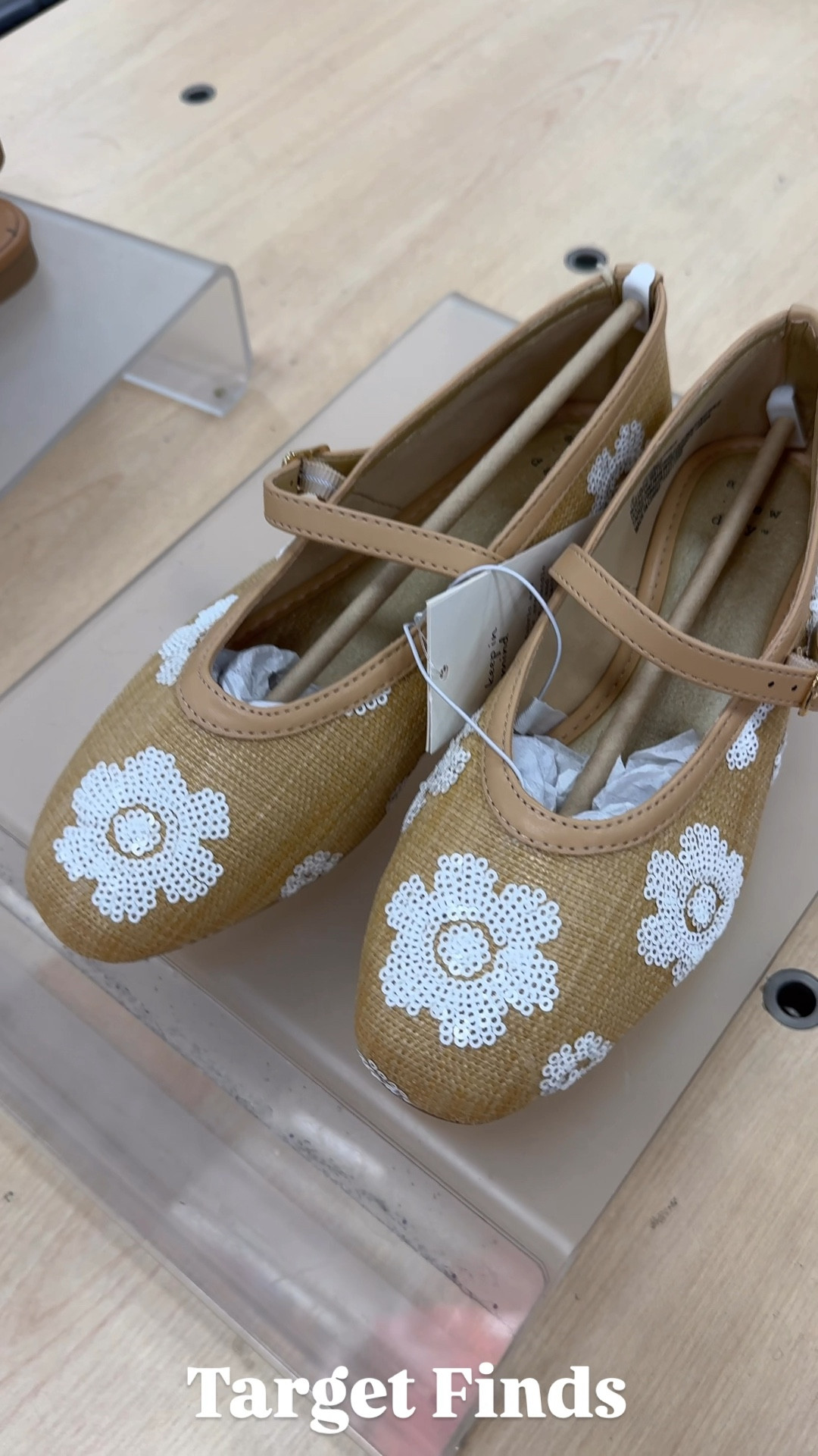 These sequin ballet slippers are the perfect brunch flat.  Wear them with a pair of jeans or a flowy white dress.  

Viral target finds | spring shoes | spring outfits | wedding guest

#LTKWatchNow #LTKShoeCrush #LTKFindsUnder50