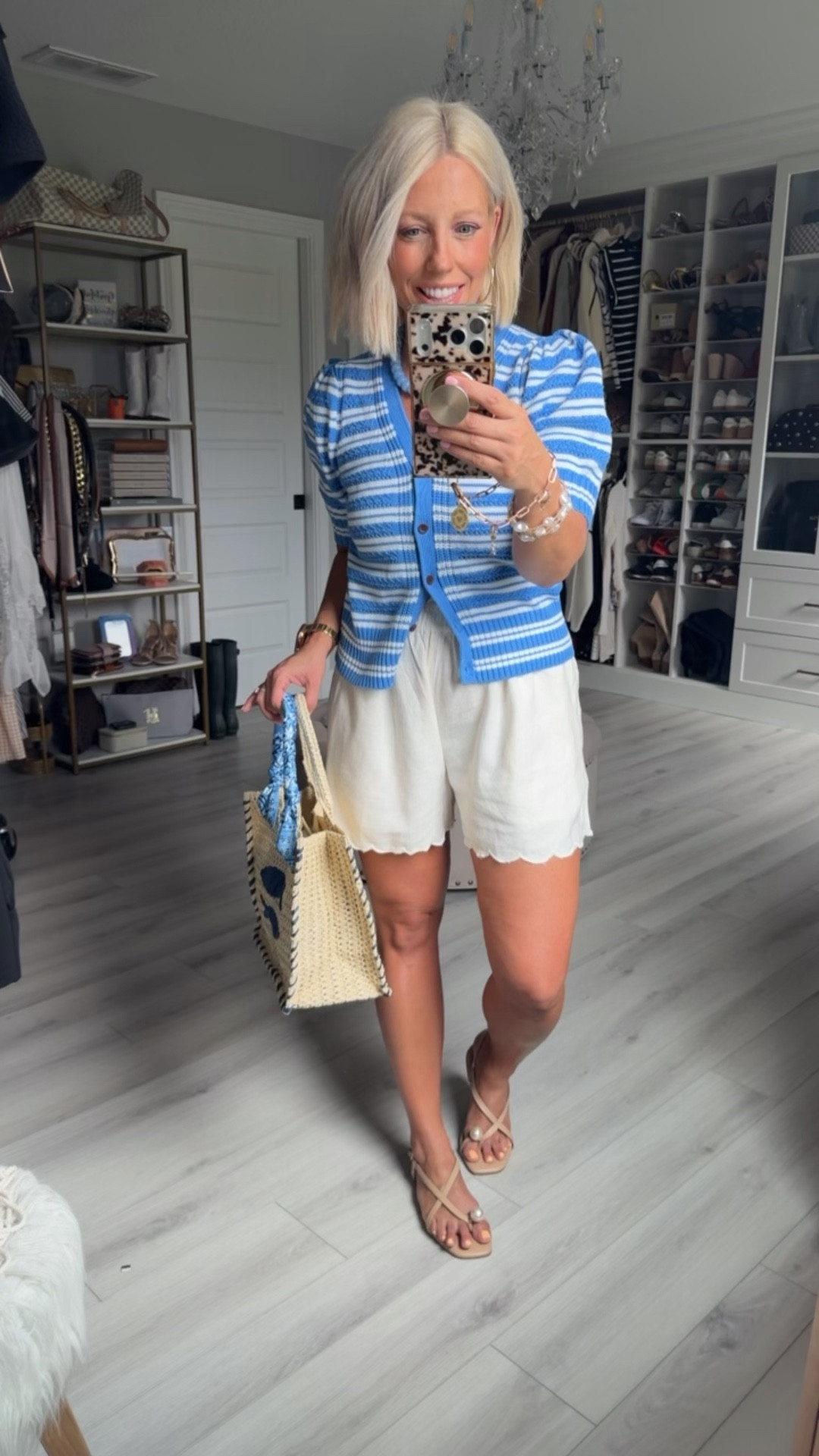 This cardigan is SO nice!!!!!! Sizes going fast!!!
⬇️⬇️⬇️
Cardigan and shorts size smalll

#LTKSeasonal #LTKmomlife #LTKootd