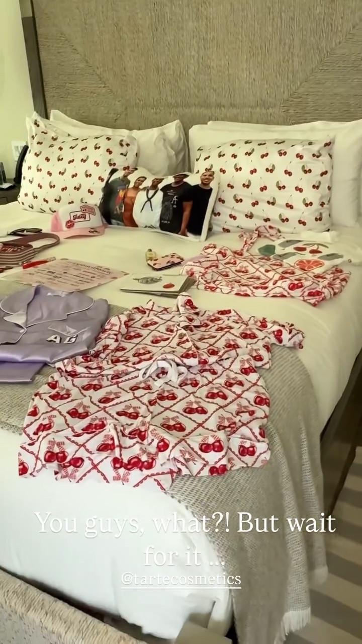 You guys, what?! But wait for it ……. @tartecosmetics