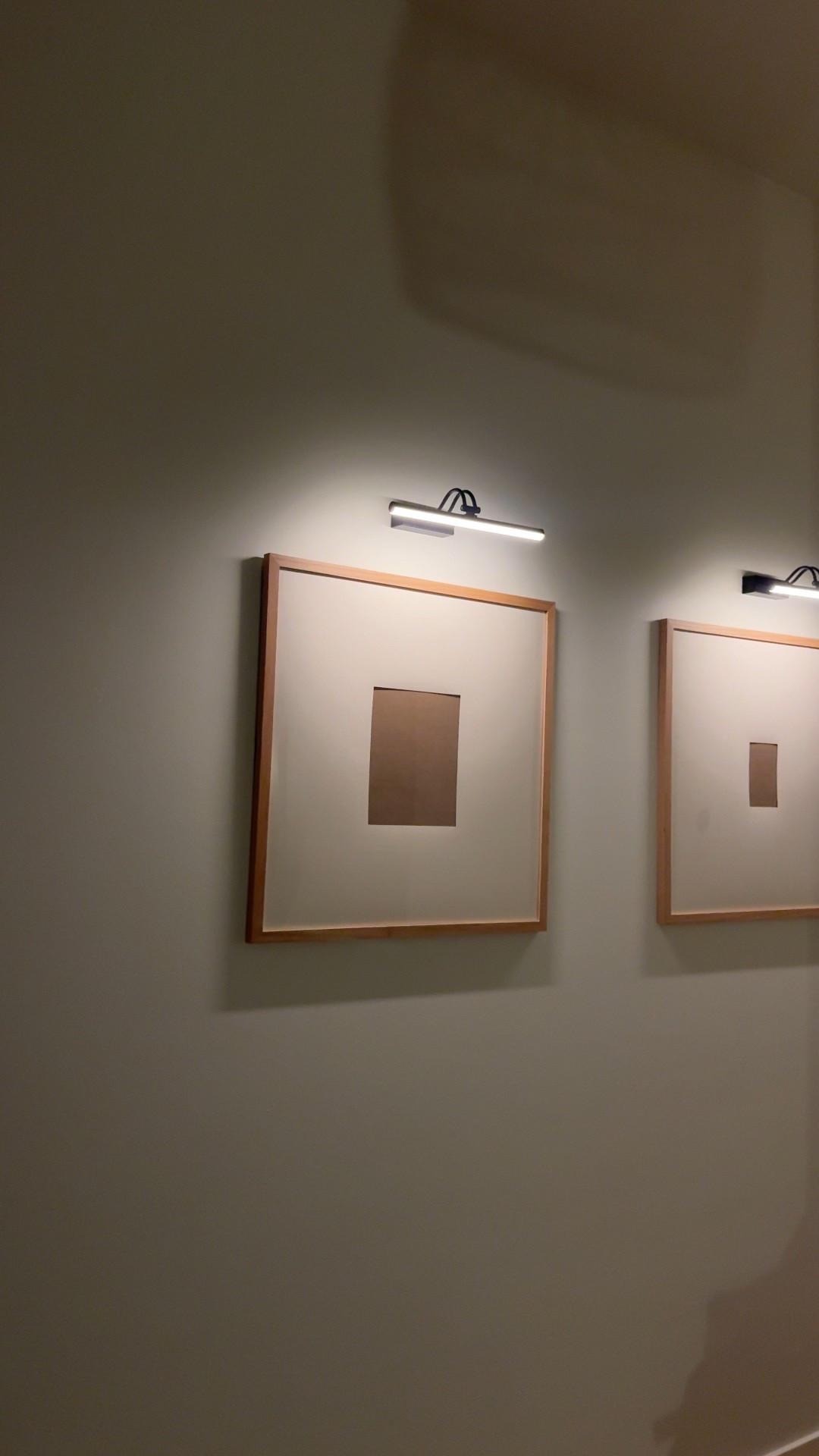 Designer inspired frames that come with different size matting. The lights are rechargeable and dimmable! Amazon home finds! 

#LTKFamily #LTKHome #LTKSaleAlert