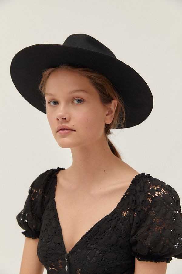 UO Flat Brim Felt Fedora Hat | Urban Outfitters (US and RoW)