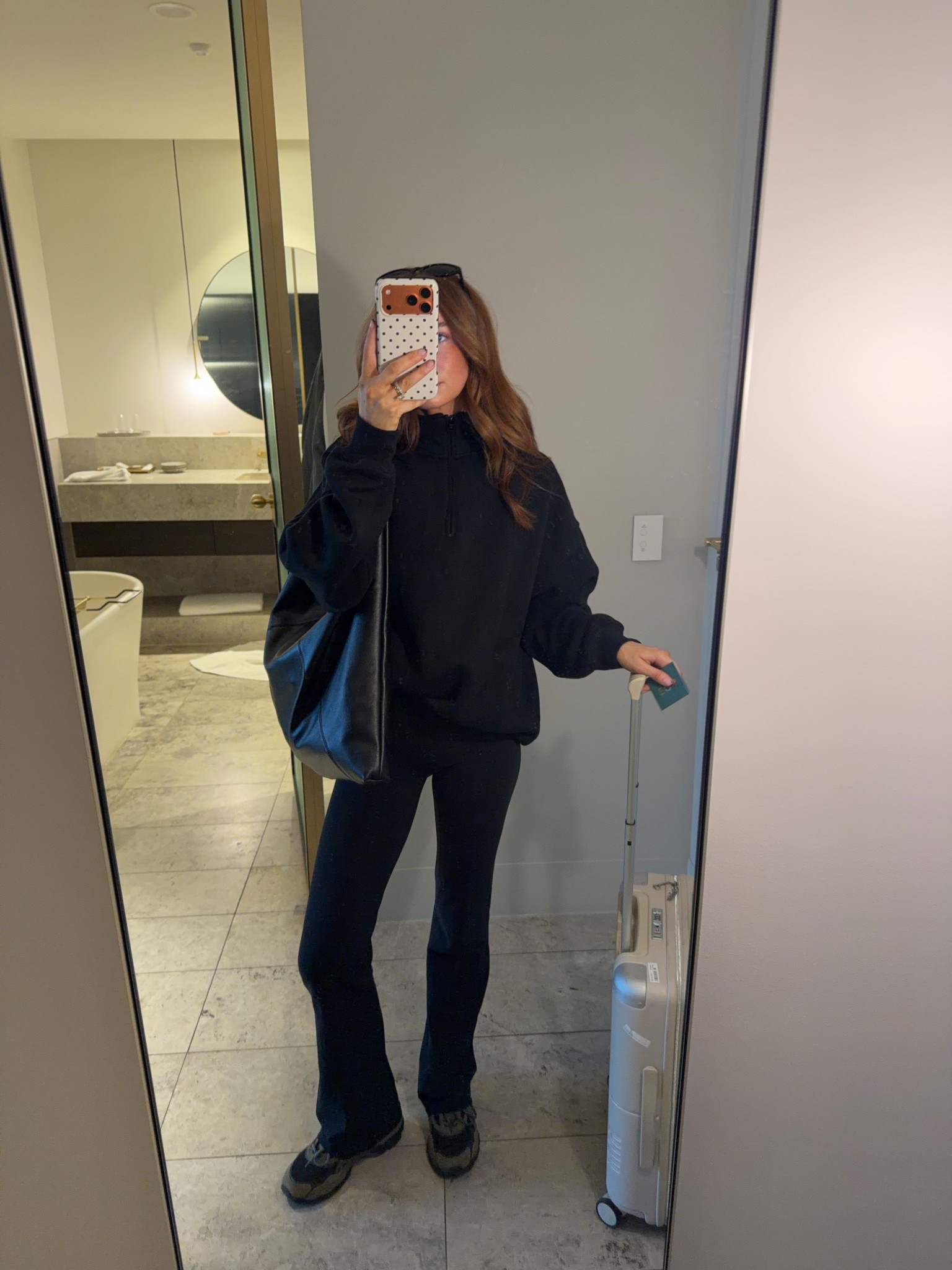 Outfit/travel day OOTD - bag is alias! 

#LTKnewzealand #LTKaustralia #LTKtravel