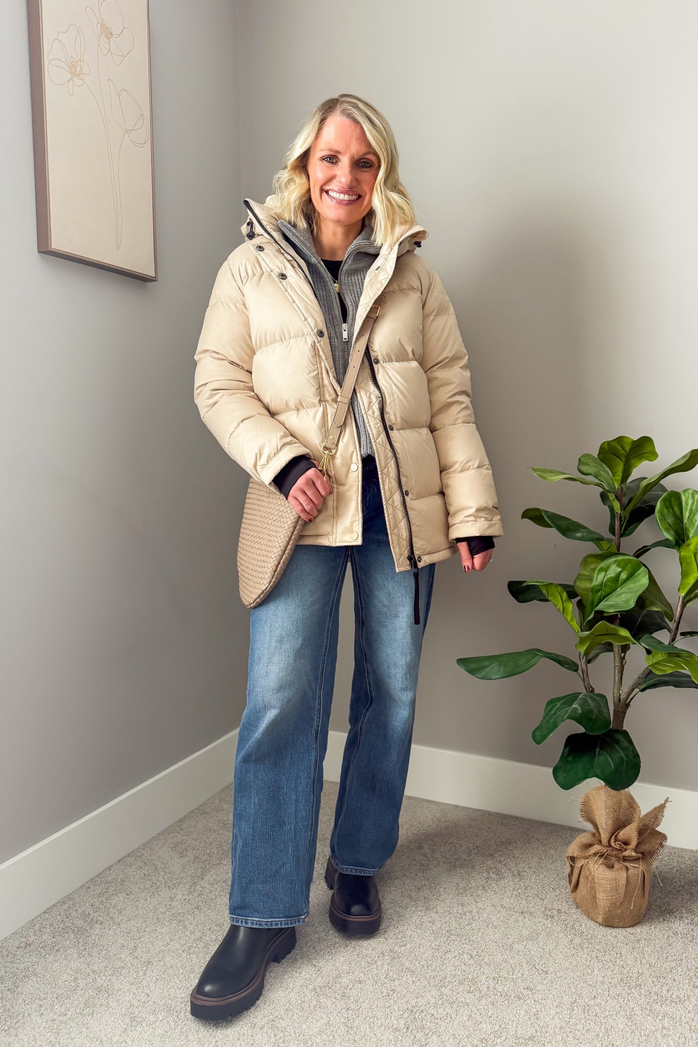 This down puffer jacket from @onequince is so amazing! ❄️ It will keep you nice and warm this winter! Plus, the quality for the price can’t be beat! #QuincePartner

Sweater: Small | Pants: 25 / 28” inseam | Coat: X-Small | Purse-Large


#LTKPetite #LTKSeasonal #LTKOver40