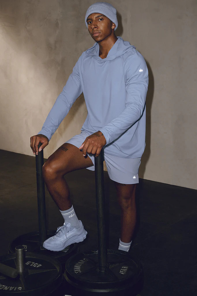 Conquer Reform Long Sleeve With Hood - Winter Frost | Alo Yoga (US)