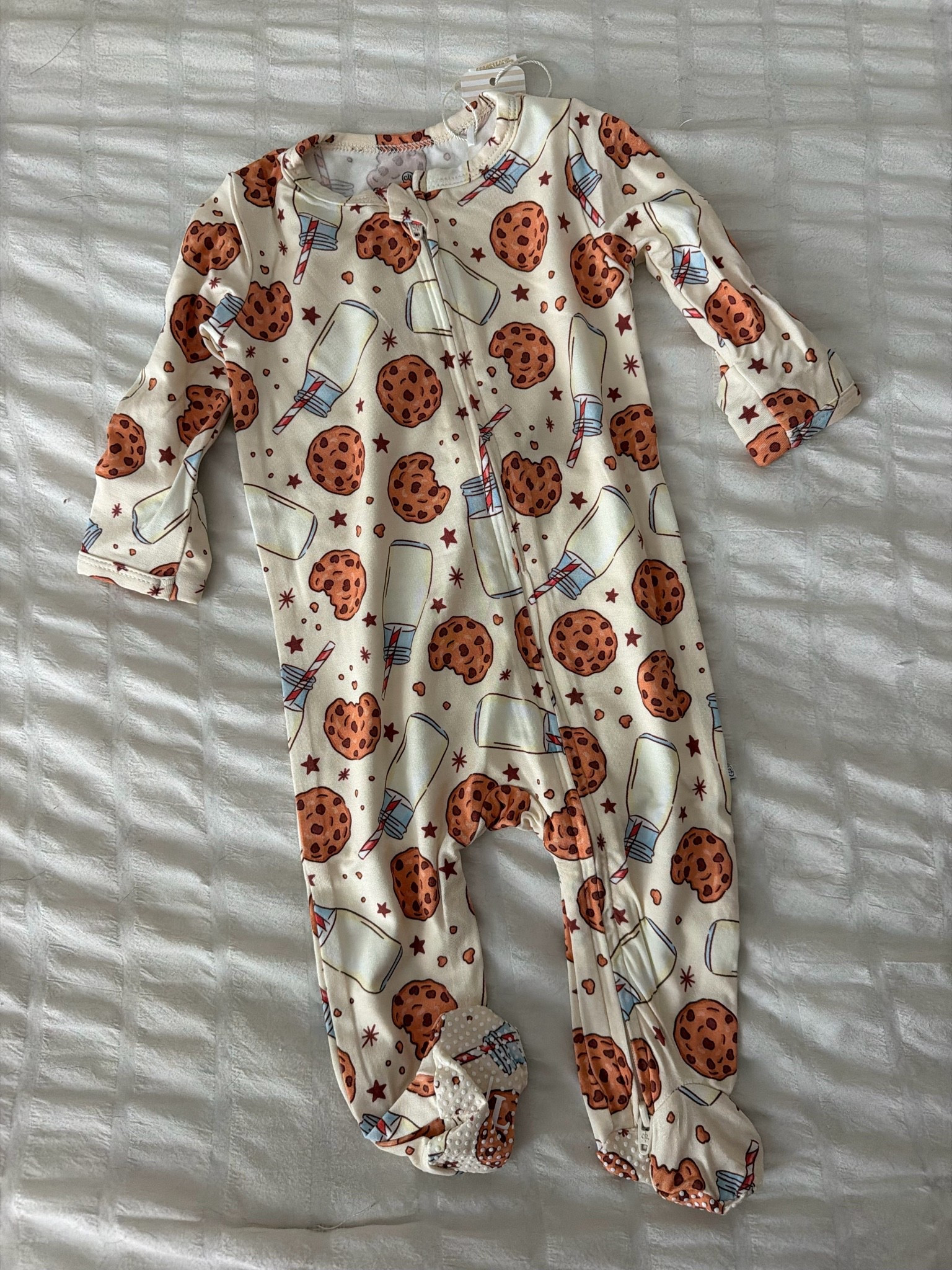 The cutest baby sleeper - milk and cookies
Truly the softest and so stretchy! Has2 way zippers and can have hands out or covered
@Caden Lane

#LTKmomlife #LTKBaby #LTKBump
