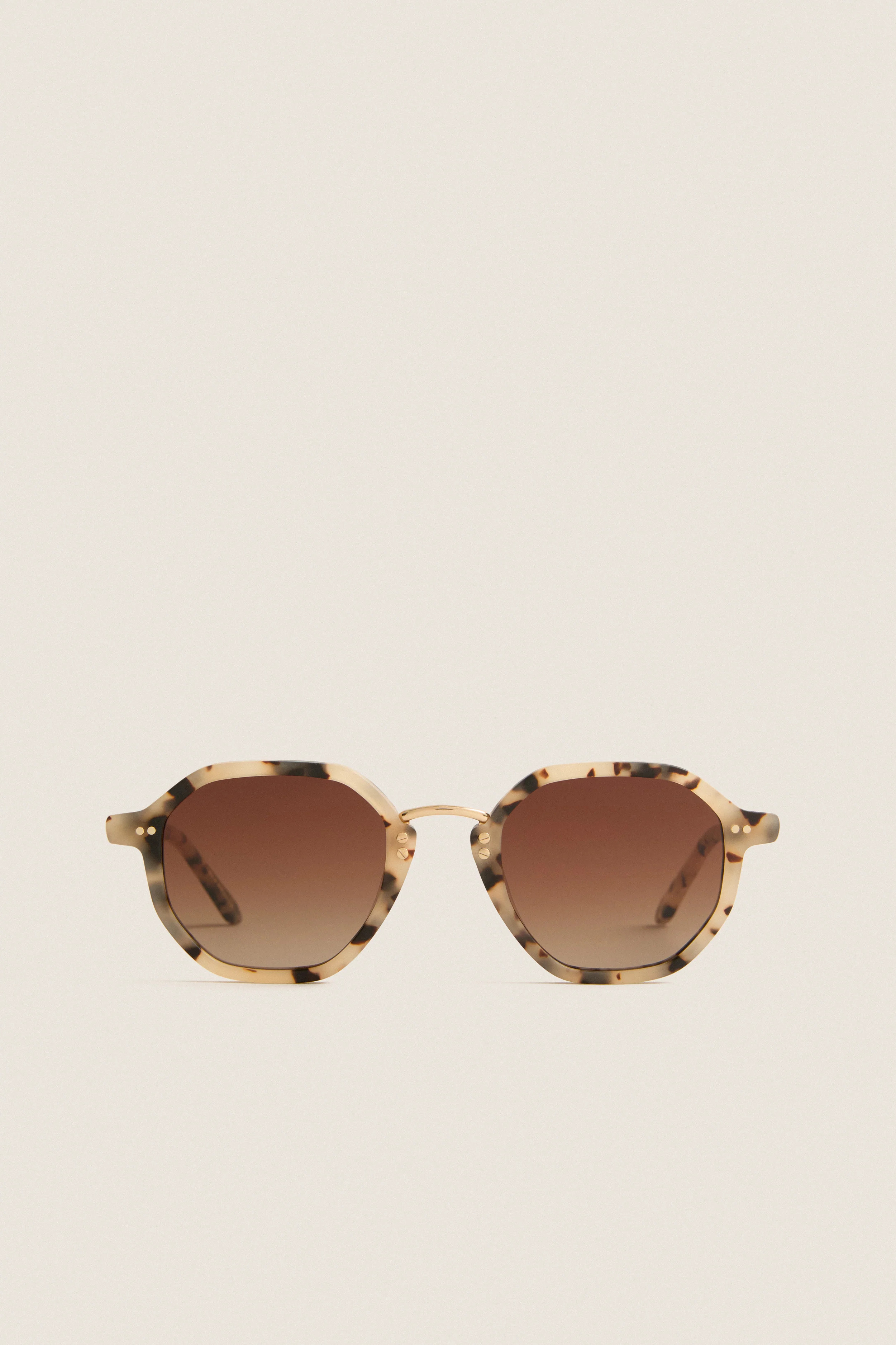 Matte Oyster 18K Polarized Dakota Sunglasses | Tuckernuck (US)