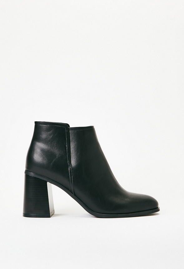 Rae Pointed Toe Bootie | JustFab