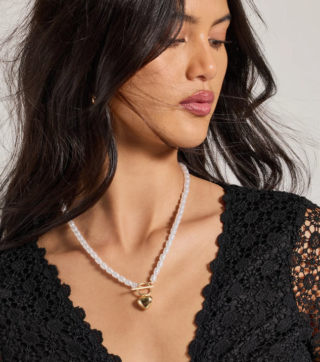 Pretty Glamour Heart Charm Pearl Necklace | Windsor Stores