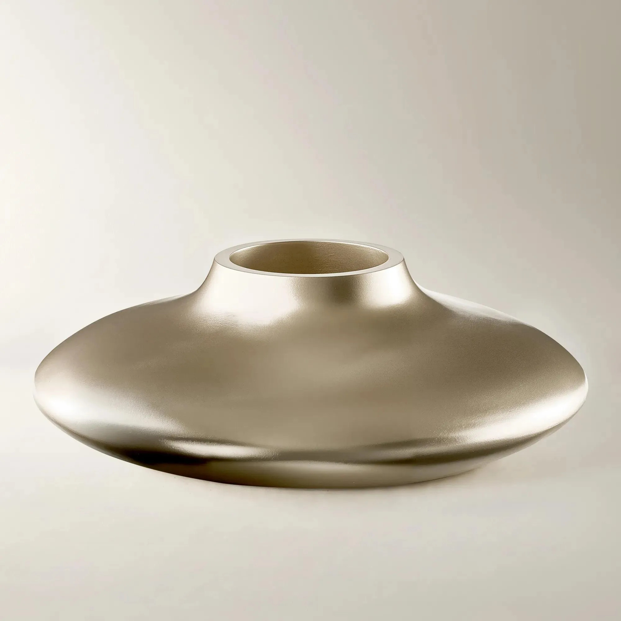 Lennon Vase - Champagne | Z Gallerie