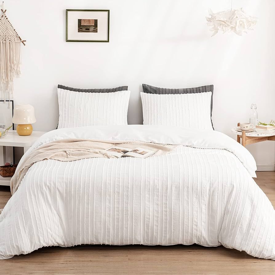 WARMDERN White Boho Duvet Cover Set King Size, Striped Textured Duvet Cover Tufted Bedding Set, 3... | Amazon (US)