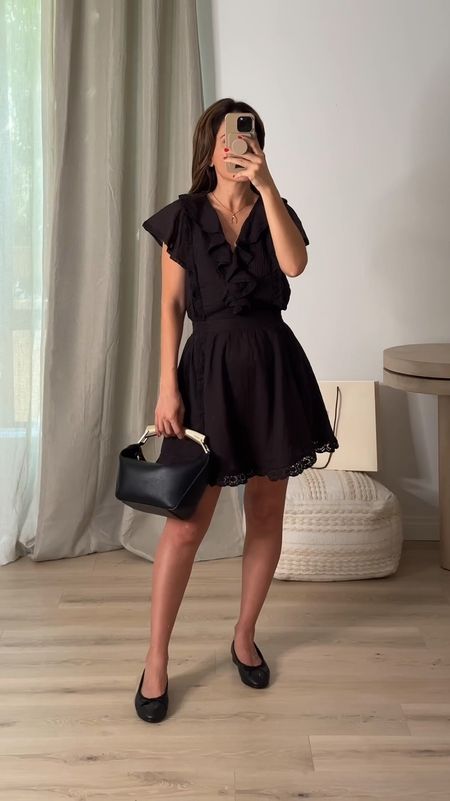 Chic weekend outfit! Black mini dress, leather flats, bag and wishbone charm necklace 💫

#LTKFindsUnder50 #LTKShoeCrush #LTKStyleTip