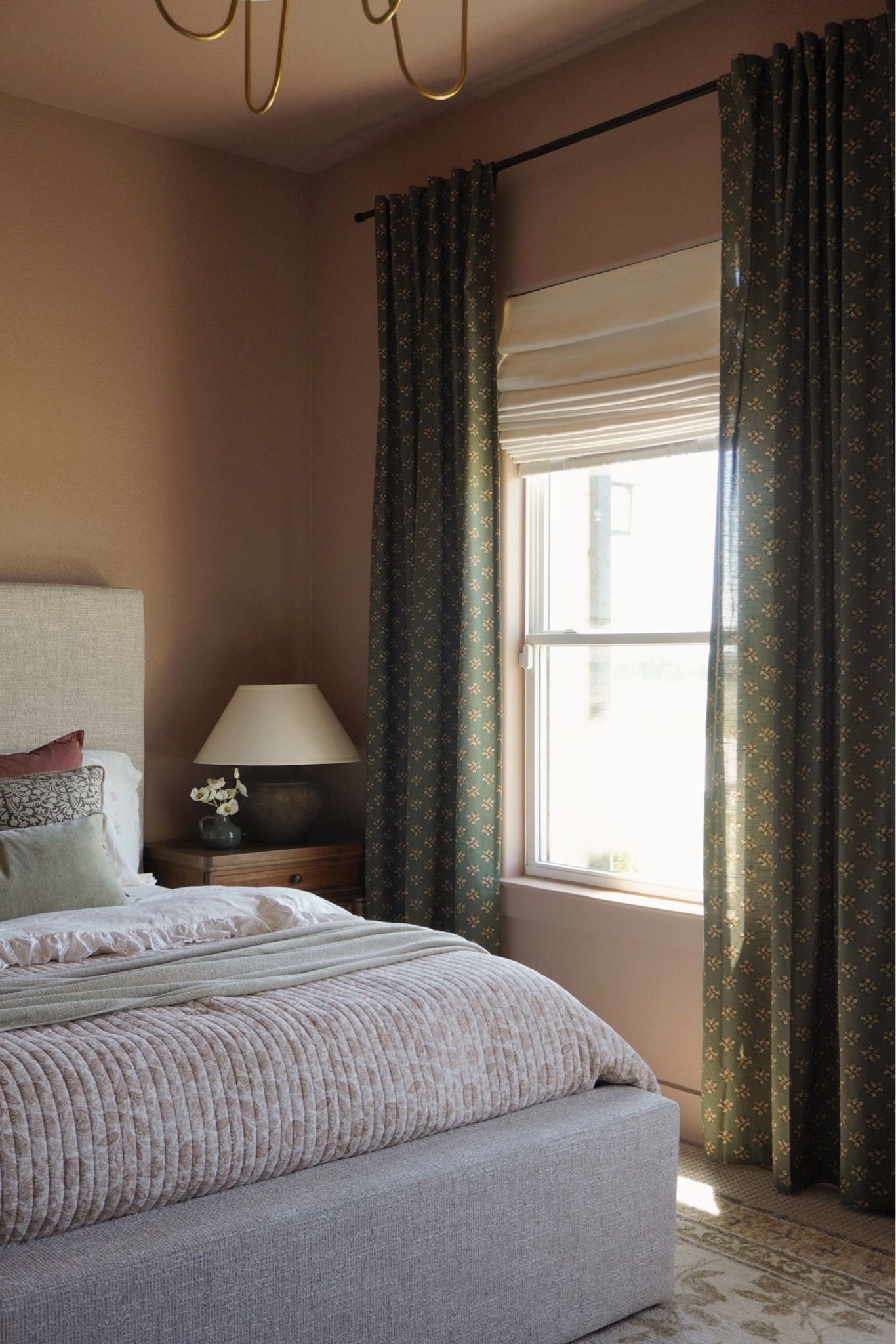 The guest room details!

guest room inspo, girls room inspo, bedding inspo, guest room design

#LTKSeasonal #LTKHome