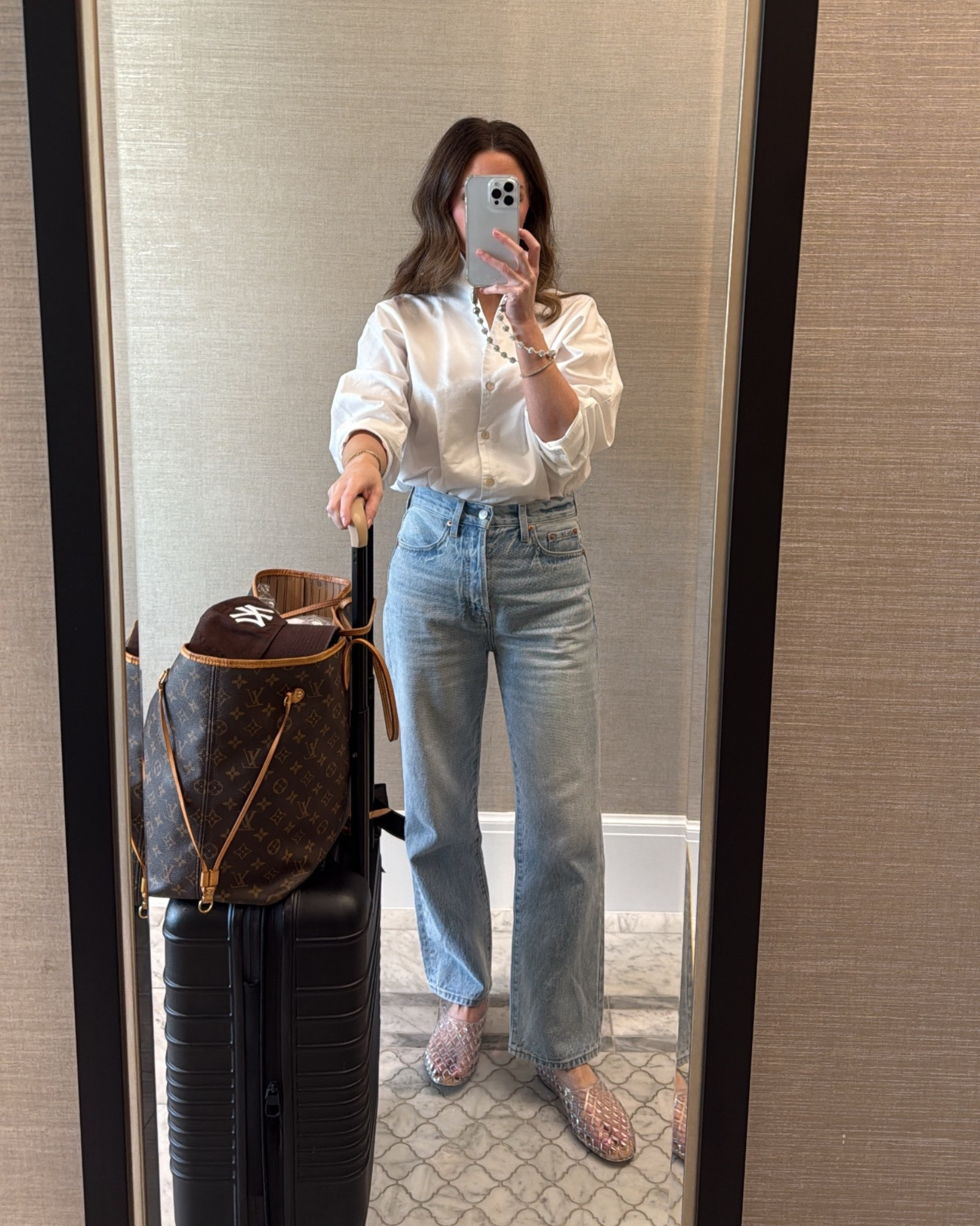 ayr white shirt (so good) (xs)
pistola cassie straight leg jean (25)
target jelly sandals (tts so comfyyy)
beis carry on luggage 
ossa phone case & chain

#LTKPetite #LTKTravel