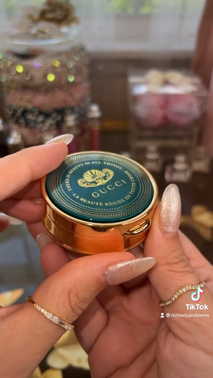 Gucci Muitpurpose Beauty Balm 

#gucci #guccimakeup #guccibeauty #viralmakeup #makeup #beauty #lipbalm #fallmakeup

#LTKSeasonal #LTKunder50 #LTKbeauty