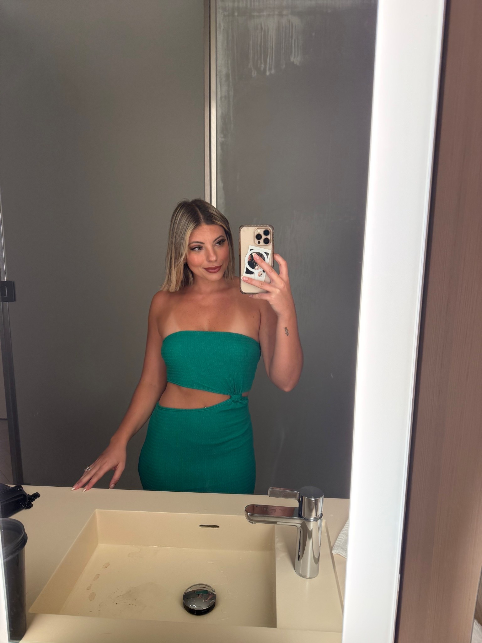 Dinner night outfit 💚

#LTKParties #LTKFindsUnder50 #LTKStyleTip