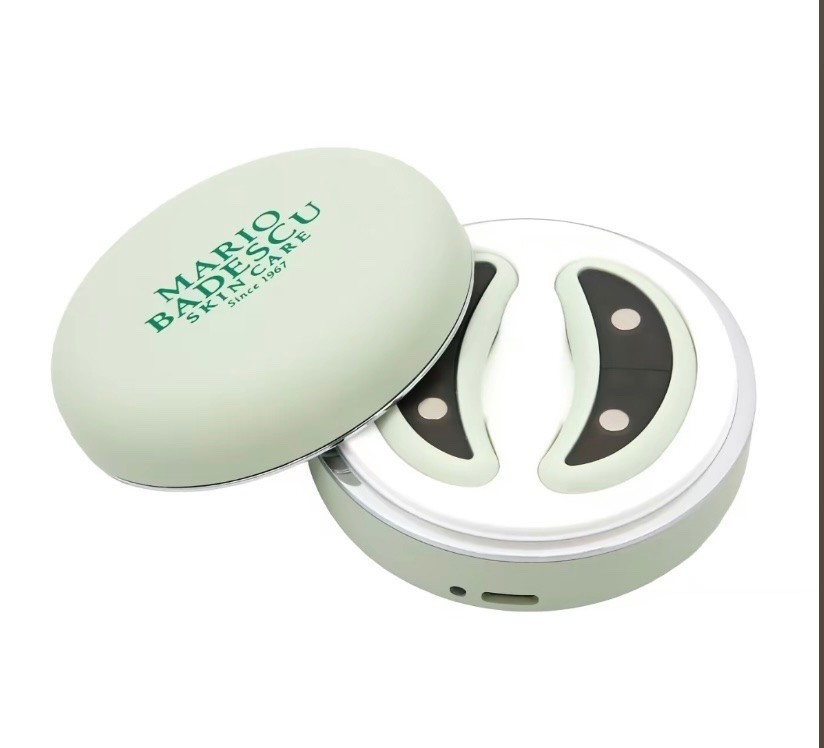 #eyepatches #undereyepatches #reusablepatches #selfcare #aging