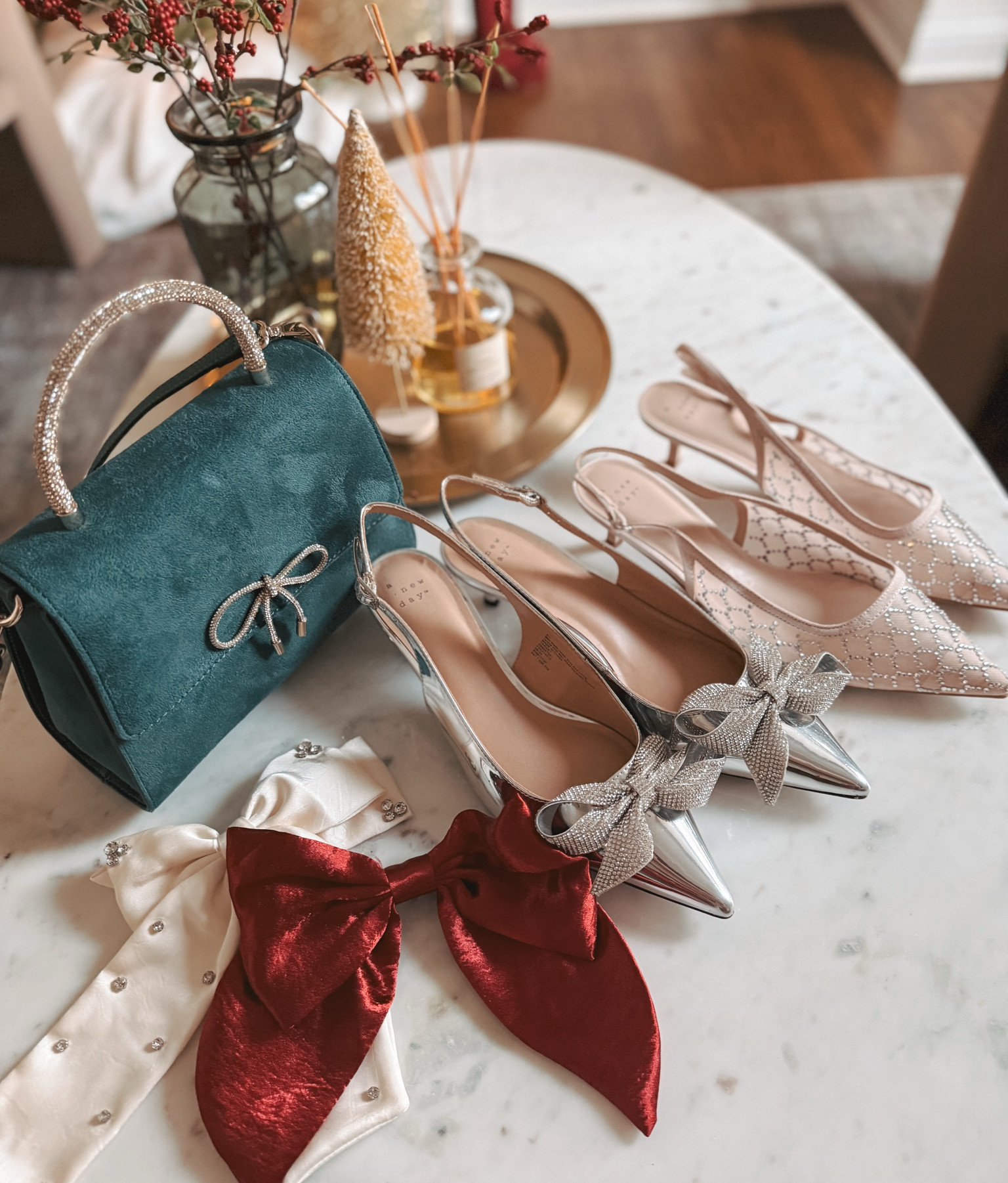 Holiday accessories heels, bows and purses! 



#LTKHoliday #LTKParties #LTKStyleTip