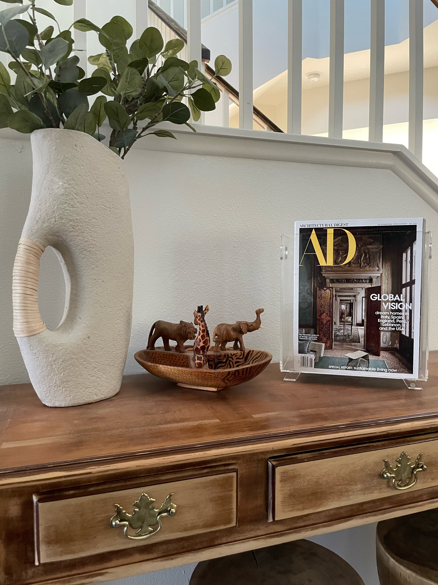 Even in this digital age, I still love magazines. And what better way to display your fave coffee table entertainment than this lucite organizer? It’s giving cutesy, demure and clear. 

#LTKxPrimeDay #LTKSaleAlert #LTKHome