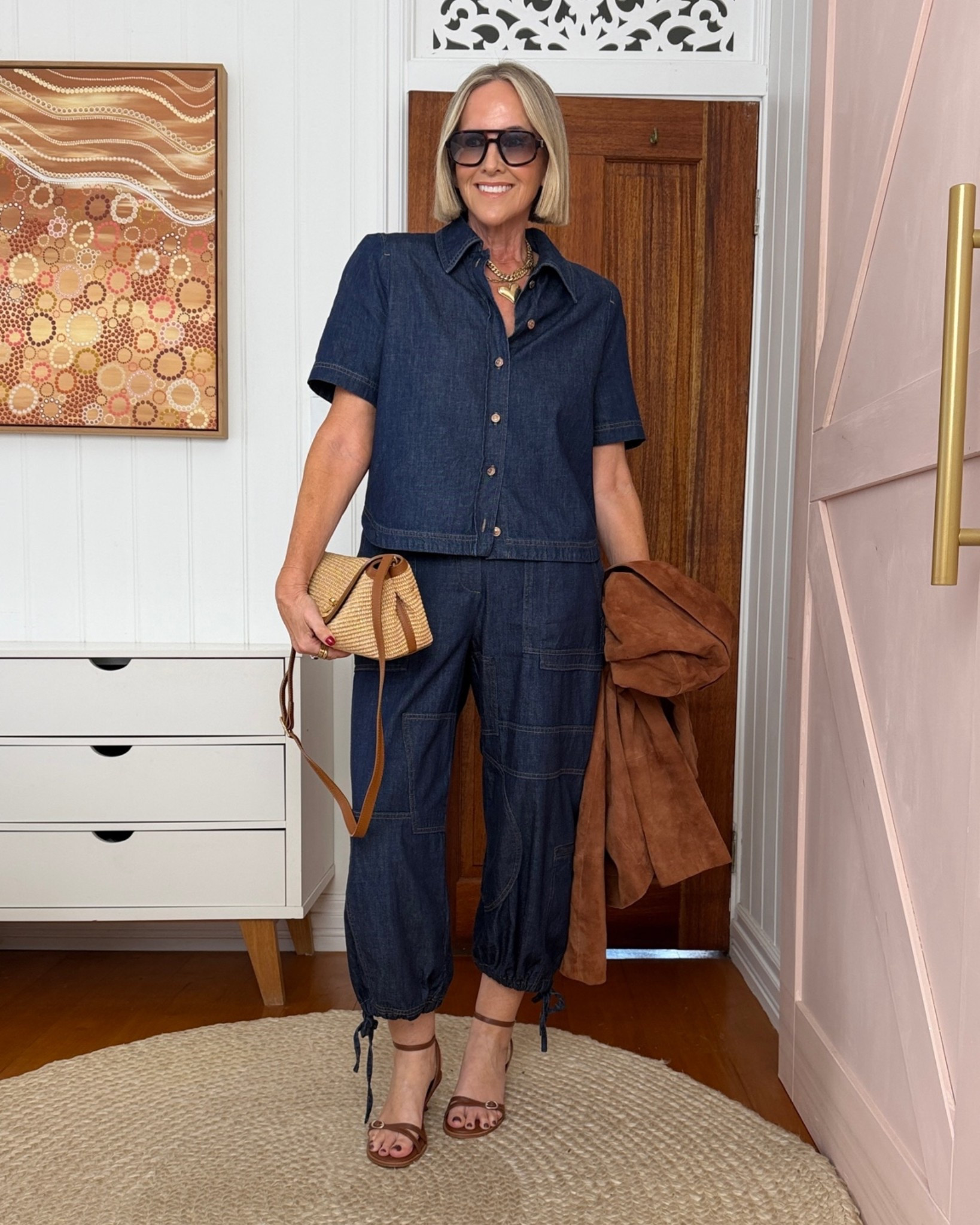 Girls’ lunch when it feels like spring is here …

Top (size 10)
Pants (size 10)

Shoes: FRANKIE4 Jolie heels (code NIKKI20_SS26)

#LTKspring #LTKover50style #LTKaustralia