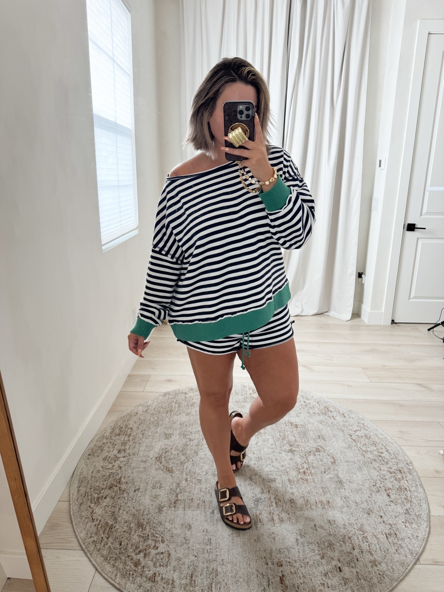 Size L in both 
#aerie #loungeset