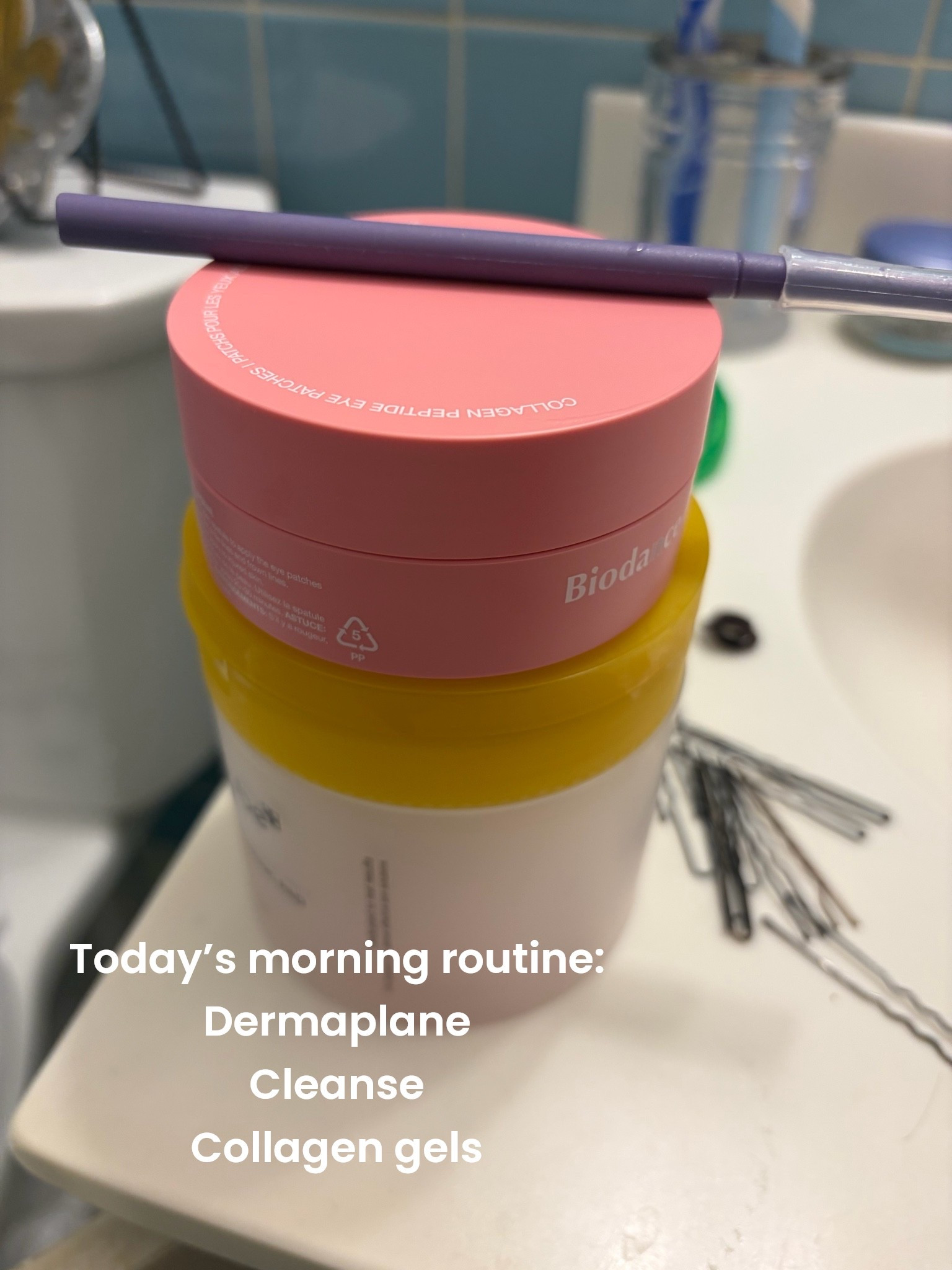Today’s routine - I don’t dermaplane everyday but I do use the cleansing/toninh pads and collagen gels each morning. 


#morningroutine #skincare #amazon #toningpads #cleansingpads #dermaplane #grwm #under25 #budgetfriendly #skincare #beauty