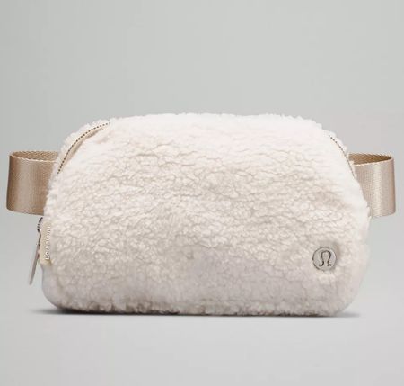 The absolute cutest fleece belt bag from LuLuLemon! Perfect for the season! #lululemon #fleece #beltbag 

#LTKitbag #LTKSeasonal #LTKunder100