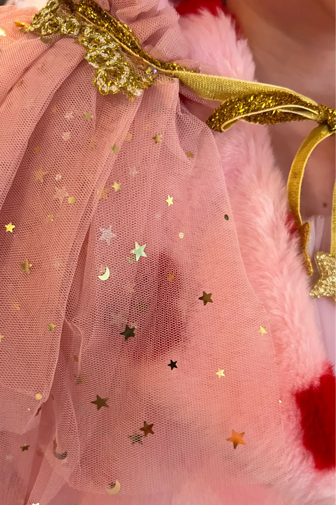 Pink Sparkles ✨ ♥️

#valentines #valentinesday #pink #sparkles 

#LTKKids #LTKSeasonal #LTKHoliday