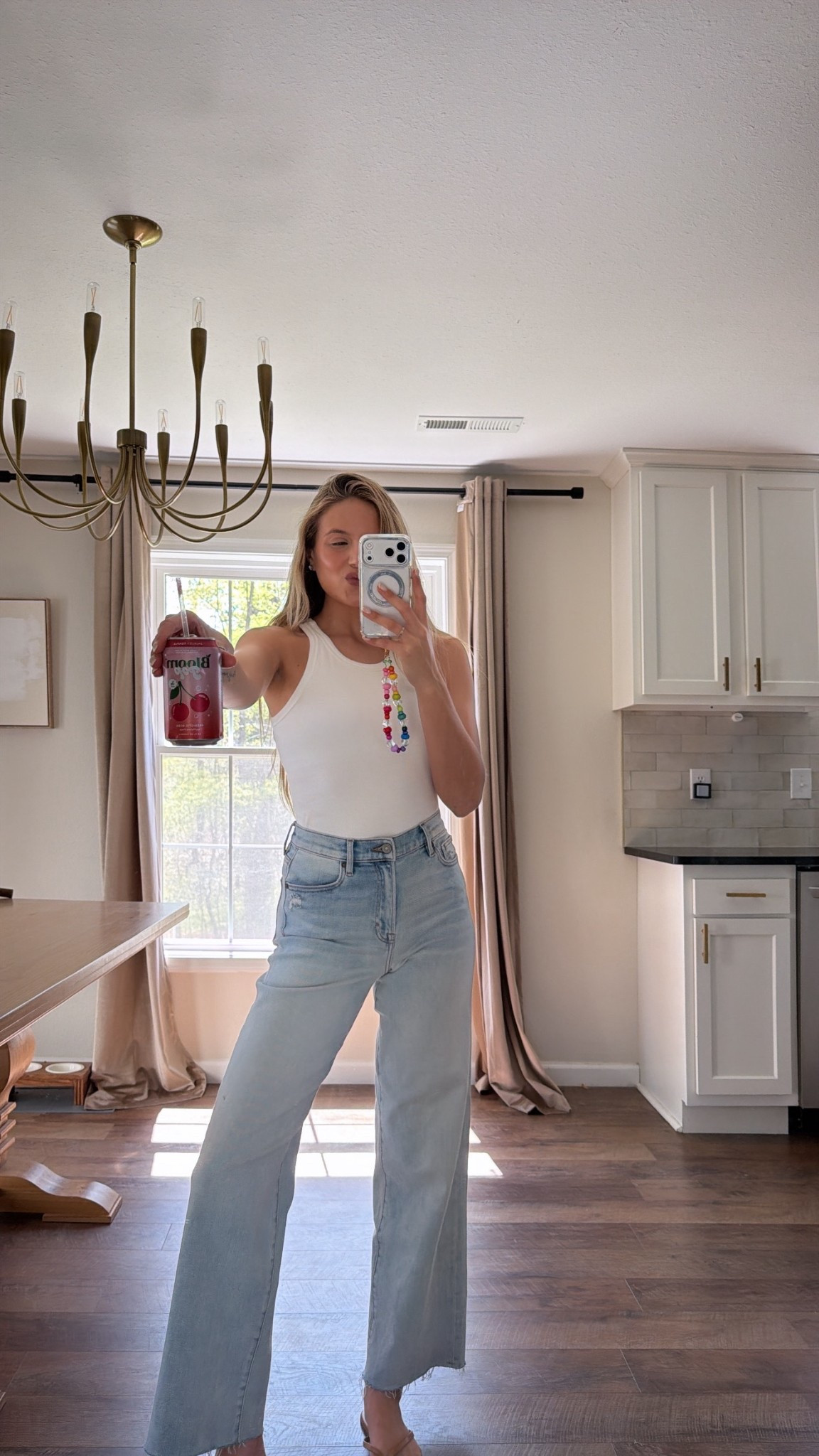 These jeans are SO GOOD! TTS! Comfy, slight stretch, great wash. So cute casual or dressed up! #denim #jeans @VICI 

#LTKootd