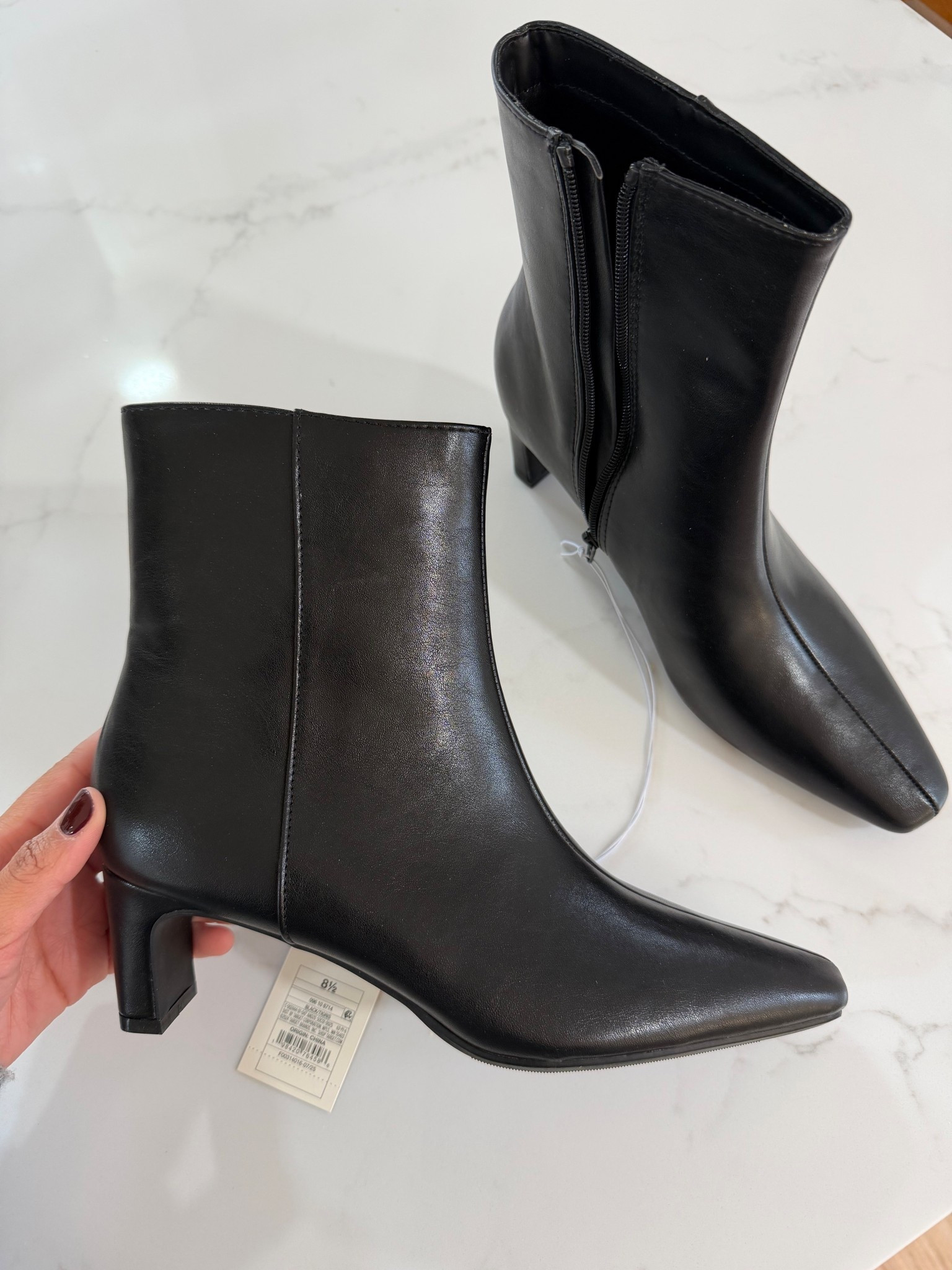 New find this week 👉🏼😍 omg these boots are gorgeous on sale today. Runs TTS 

#LTKGiftGuide #LTKHoliday