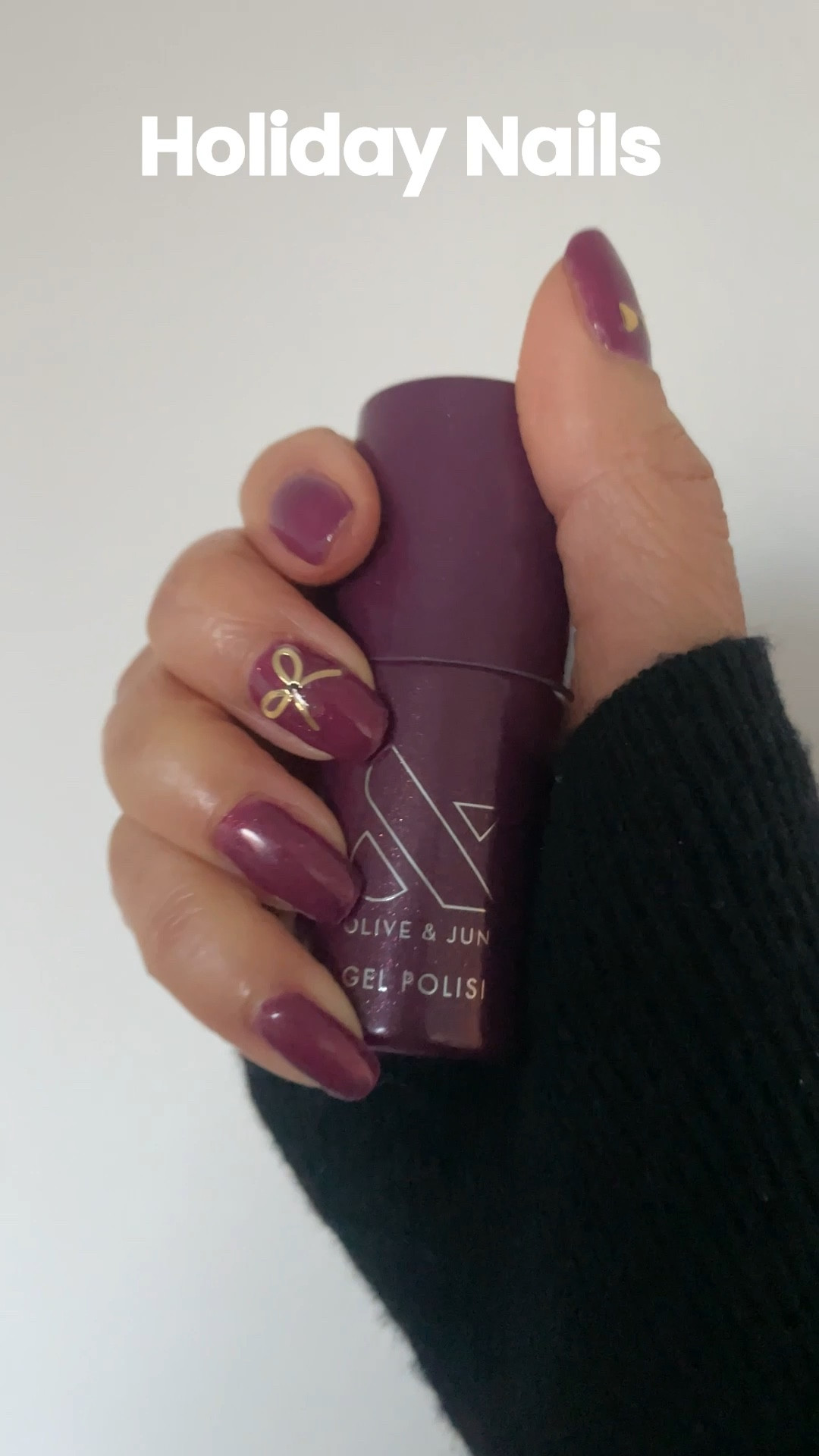 Holiday nails 💅 Christmas nails 

#LTKBeauty #LTKGiftGuide #LTKHoliday