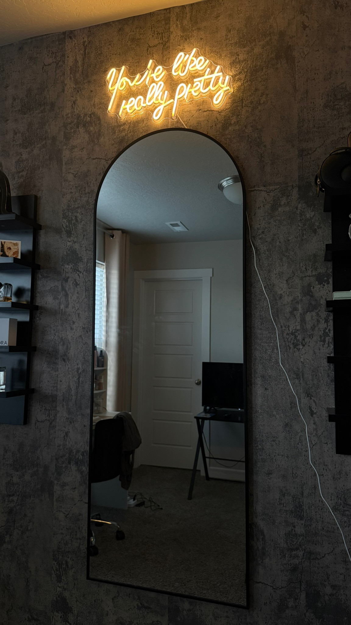 Makeup room makeover ✨

#LTKHome #LTKFindsUnder100 #LTKBeauty