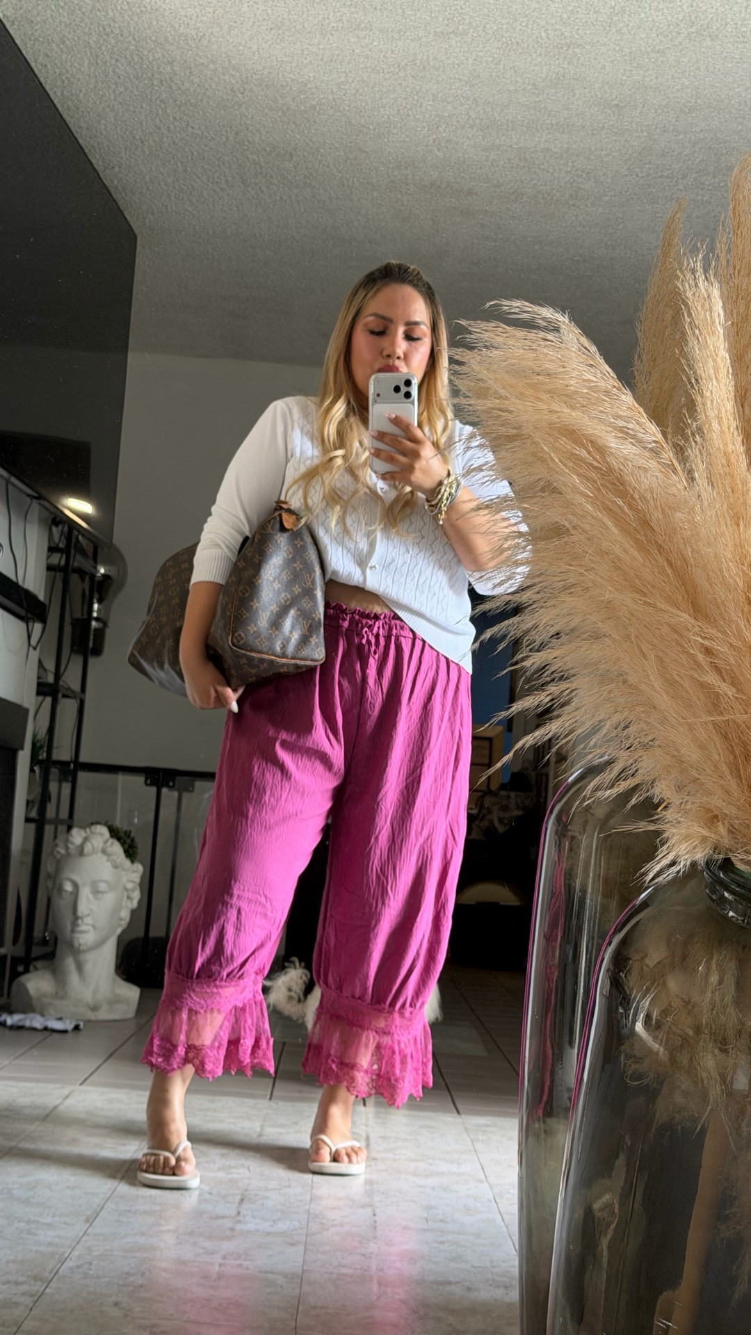Obsessed with these bloomer pants 💕

#LTKootd #LTKMidsize #LTKgrwm