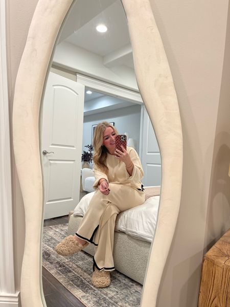 Living in this Amazon lounge set lately! 

Amazon fashion, Amazon find, Amazon, slippers, Uggs, Amazon home, mirrors, Gift Guide, gifts for her, gift guide for her, 

#LTKstyletip #LTKGiftGuide #LTKCyberWeek