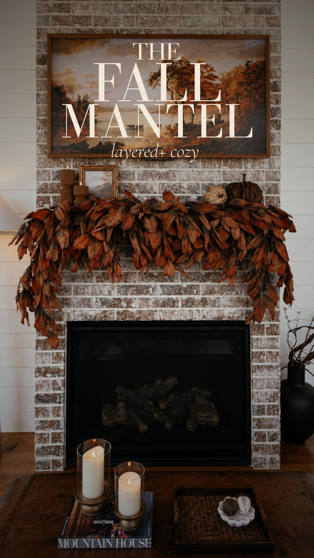 The garland was the moment 🤎🍂 I layered in a few simple fall pieces and suddenly the whole room feels ready for the season.