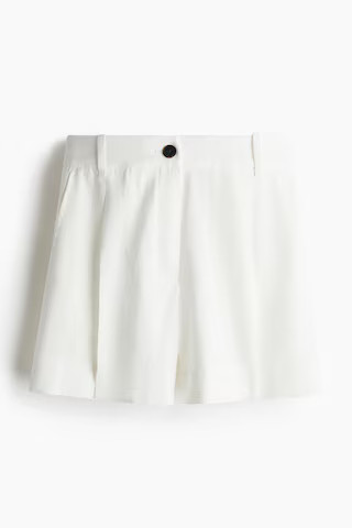 H & M - Tailored shorts - White | H&M (UK, MY, IN, SG, PH, TW, HK)