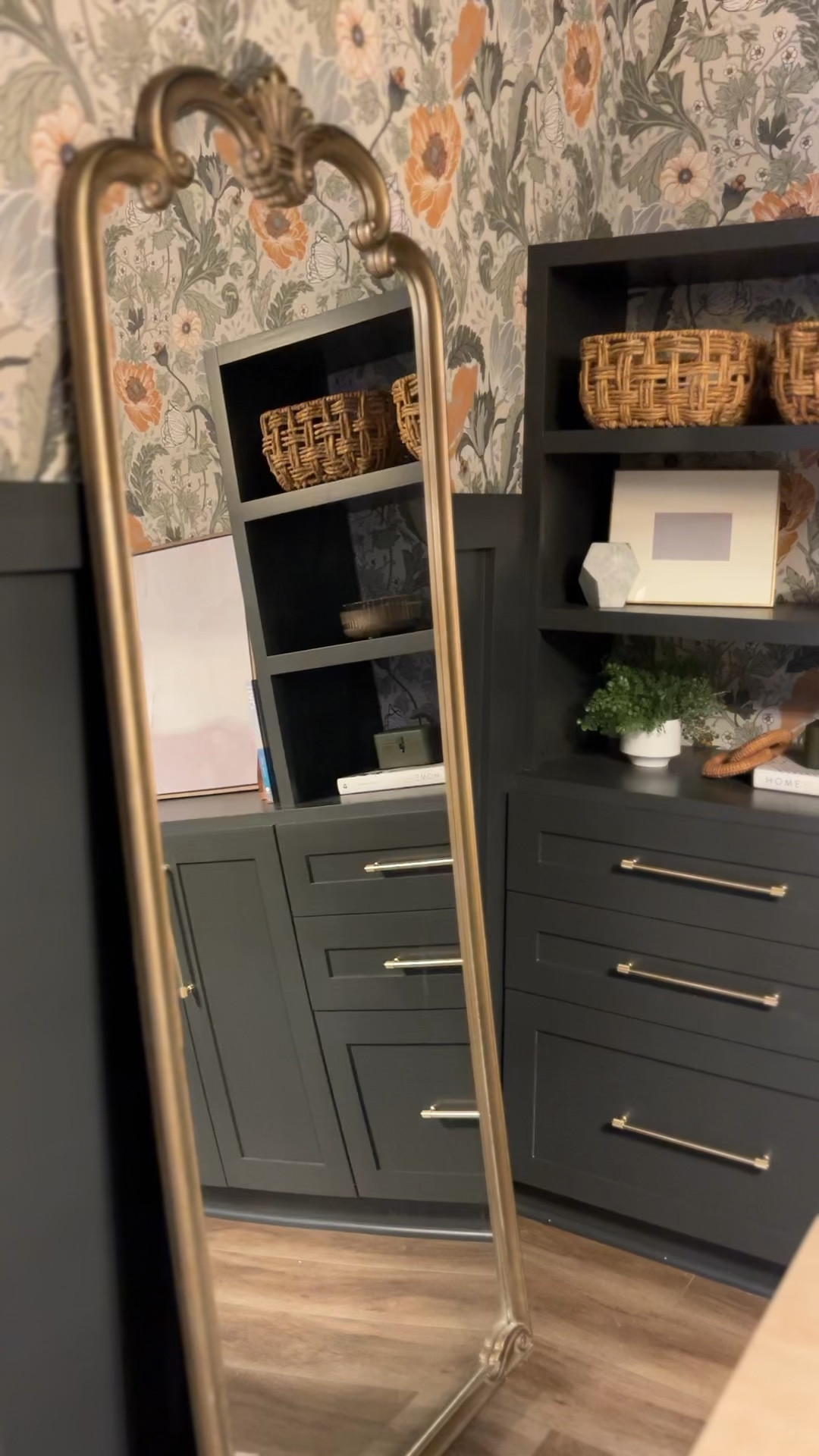 Styling a space doesn’t have to be hard! Shop these beautiful shelves here

#LTKFind #LTKhome #LTKsalealert