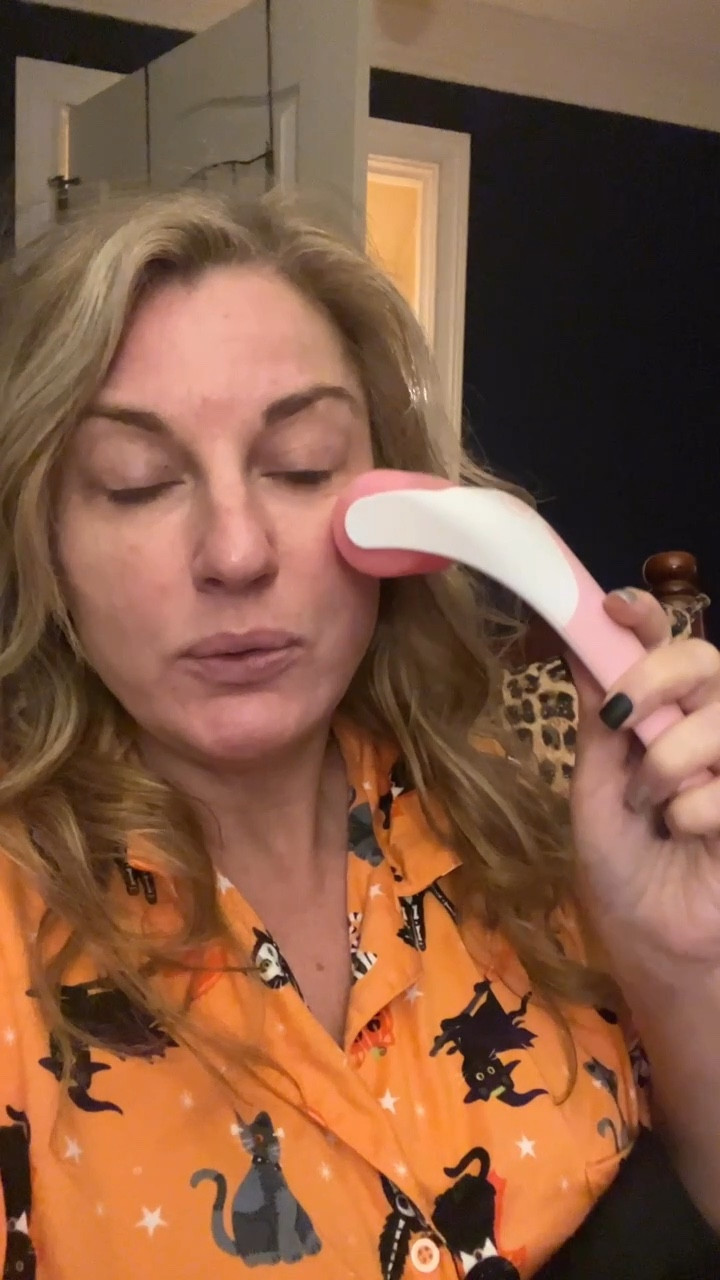 Face roller. Under $10. Stocking stuffer idea 

#LTKOver40 #LTKFindsUnder50 #LTKBeauty