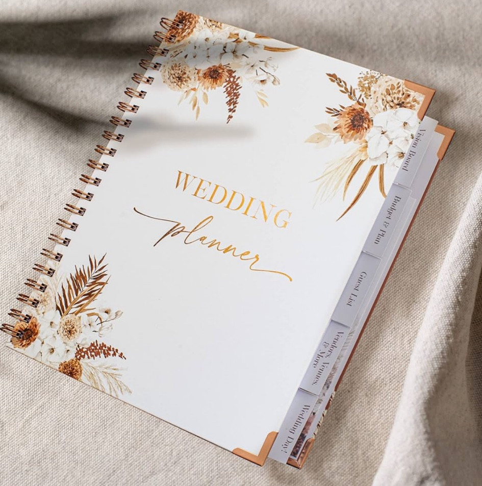 Boho Wedding Planner Book and Organizer from Zocito

Unique Engagement Gift | | Bride to be | wedding planning |  Newly Engaged Couple | Future Bride and Groom | wedding planner | organizer 

#LTKWedding #LTKFindsUnder50 #LTKParties