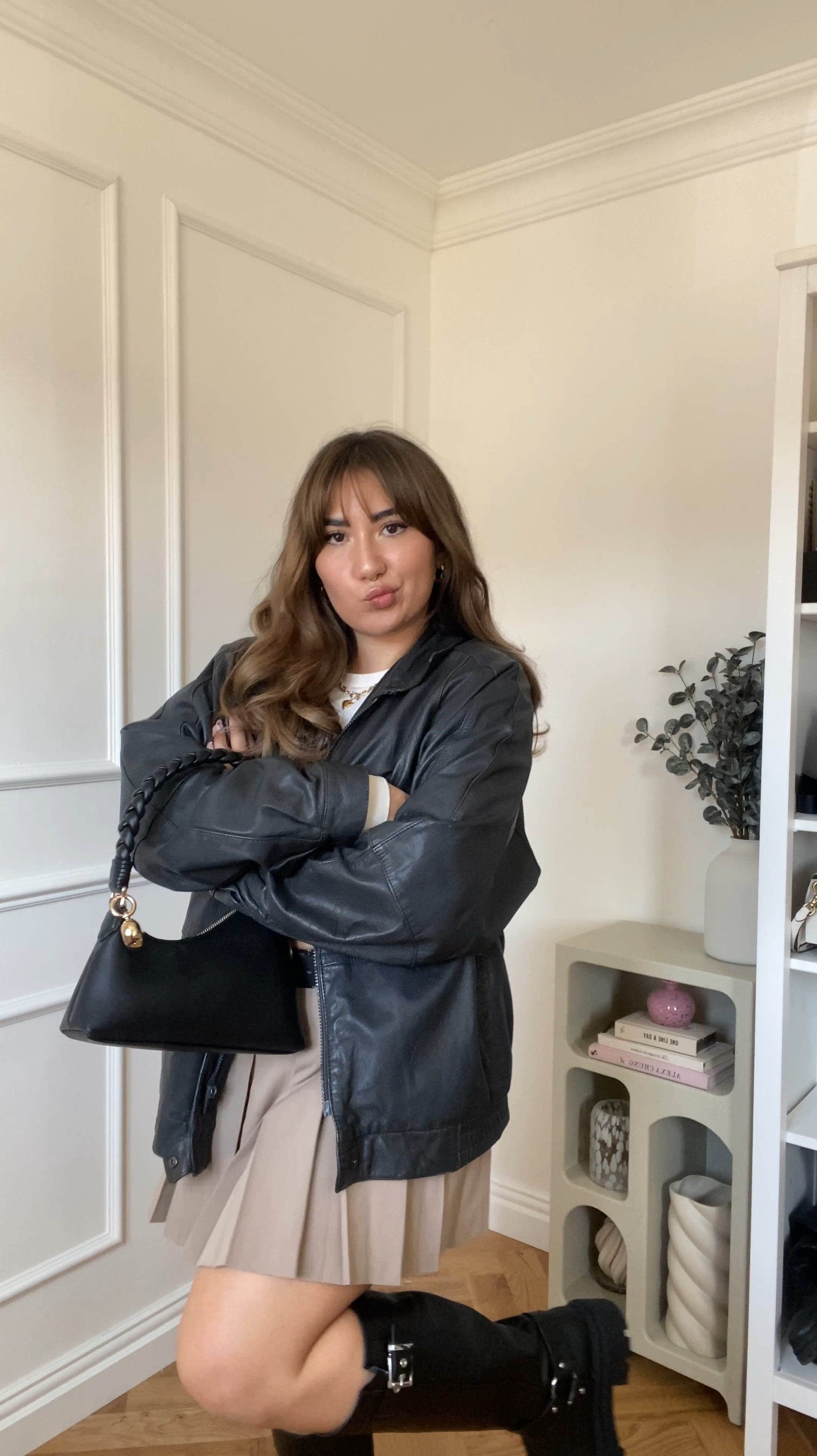 such an easy outfit… the leather jacket & big boots combo 🤝🏼🖤💋
.
.
midsize styling, uk size 10/12, midsize fashion, autumn fashion, autumn style, autumn outfits, autumn outfit inspo, autumn ootd
.
.
#midsizestyle #midsizefashion #midsize #midsizegals #autumnoutfit #autumnoutfits #autumnootd #autumnaesthetic #autumnstyle #autumnfashion #autumnlook #pinterestaesthetic #pinterestinspired #pinterestoutfit #pinterestinspiration
.


#LTKautumn #LTKeurope #LTKmidsize