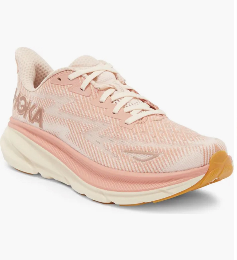 New Hokas color! Obsessed 

#LTKShoeCrush #LTKTravel #LTKFitness