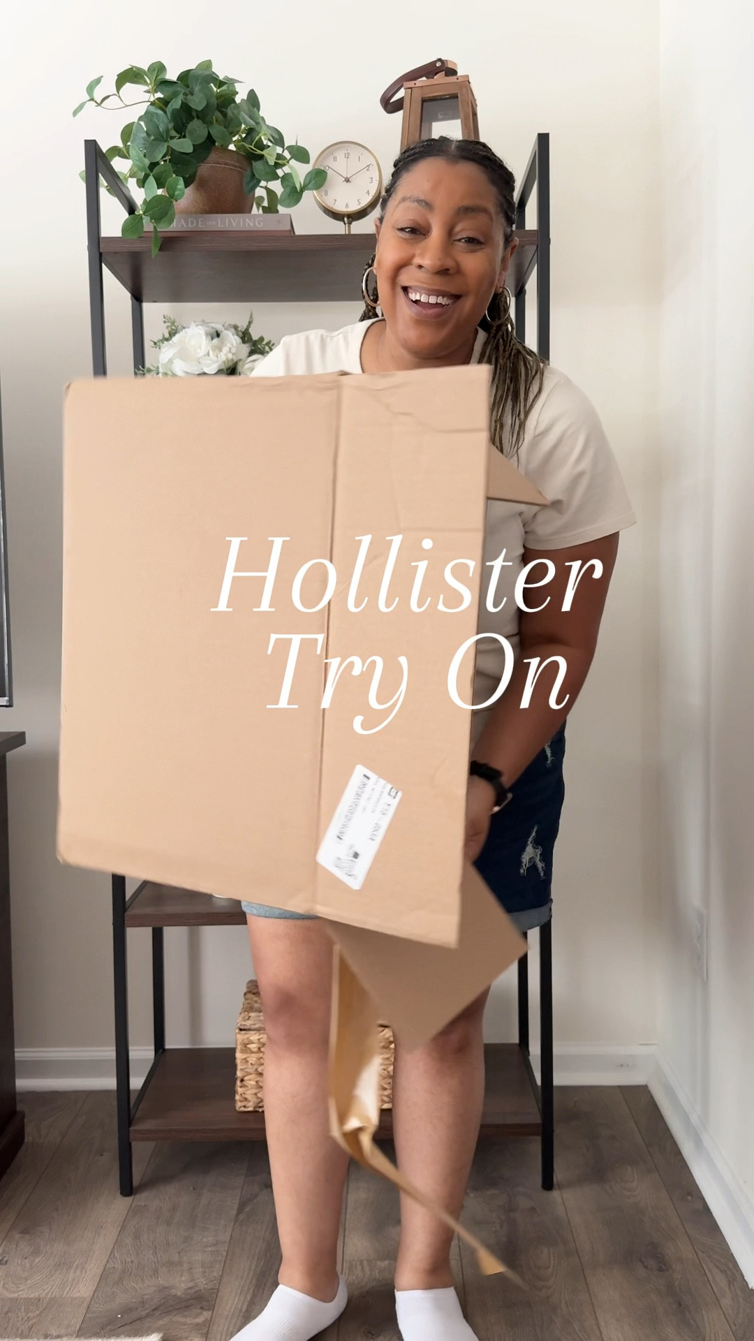 Hollister try on. All the sizing details :
Active pleated skortie size XL
Ultra high rise tiered shorts size XXL
Ultra high rise 90s short size 18
Fleece wide leg pants size XL

#LTKFindsUnder50 #LTKMidsize #LTKStyleTip